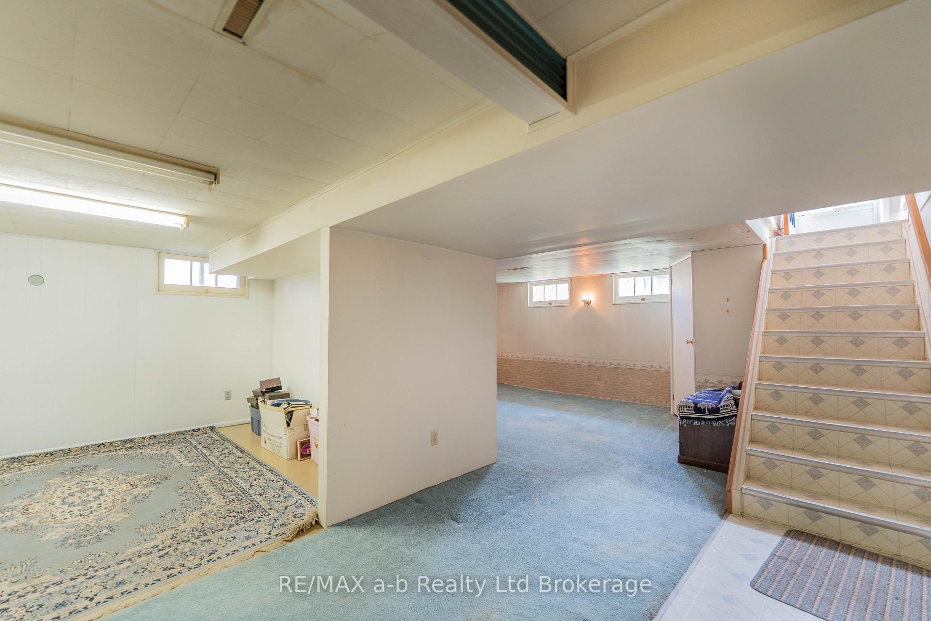 Photo 18 of 13 Parkside Drive, Tillsonburg — HOMEH