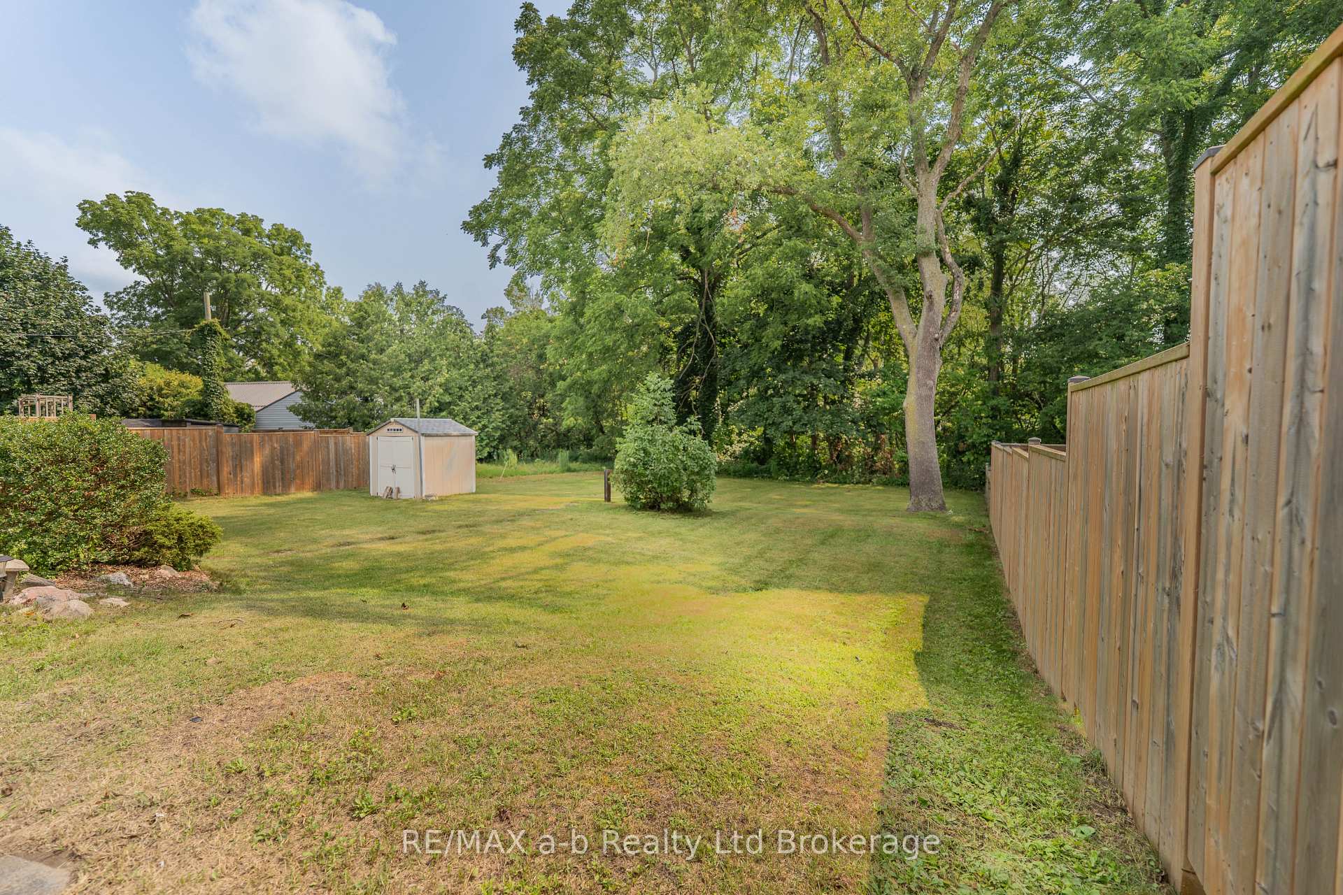 Photo 22 of 13 Parkside Drive, Tillsonburg — HOMEH