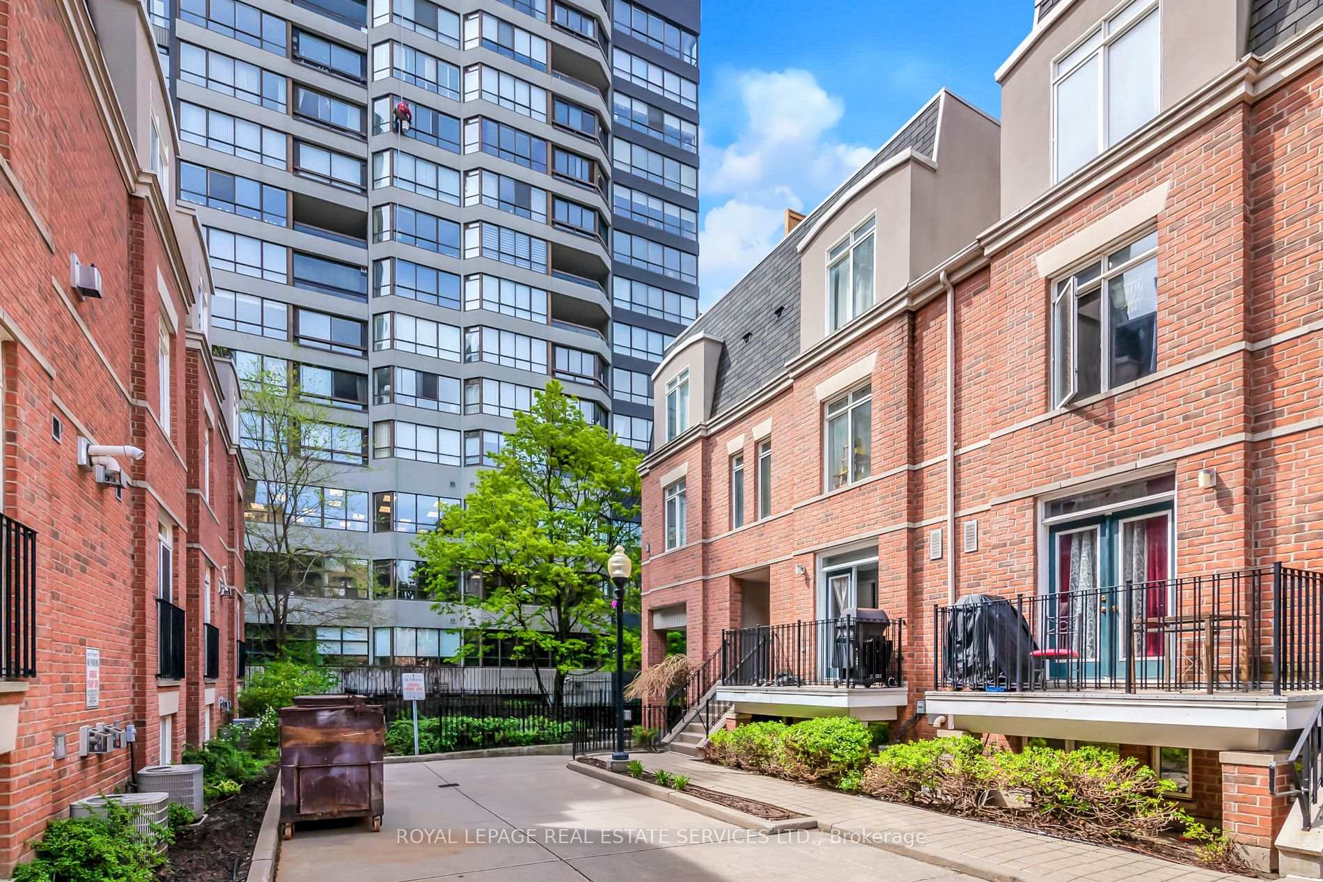 Photo 1 of Unit 309, 415 Jarvis Street, Toronto, Cabbagetown-South St. James Town — HOMEH