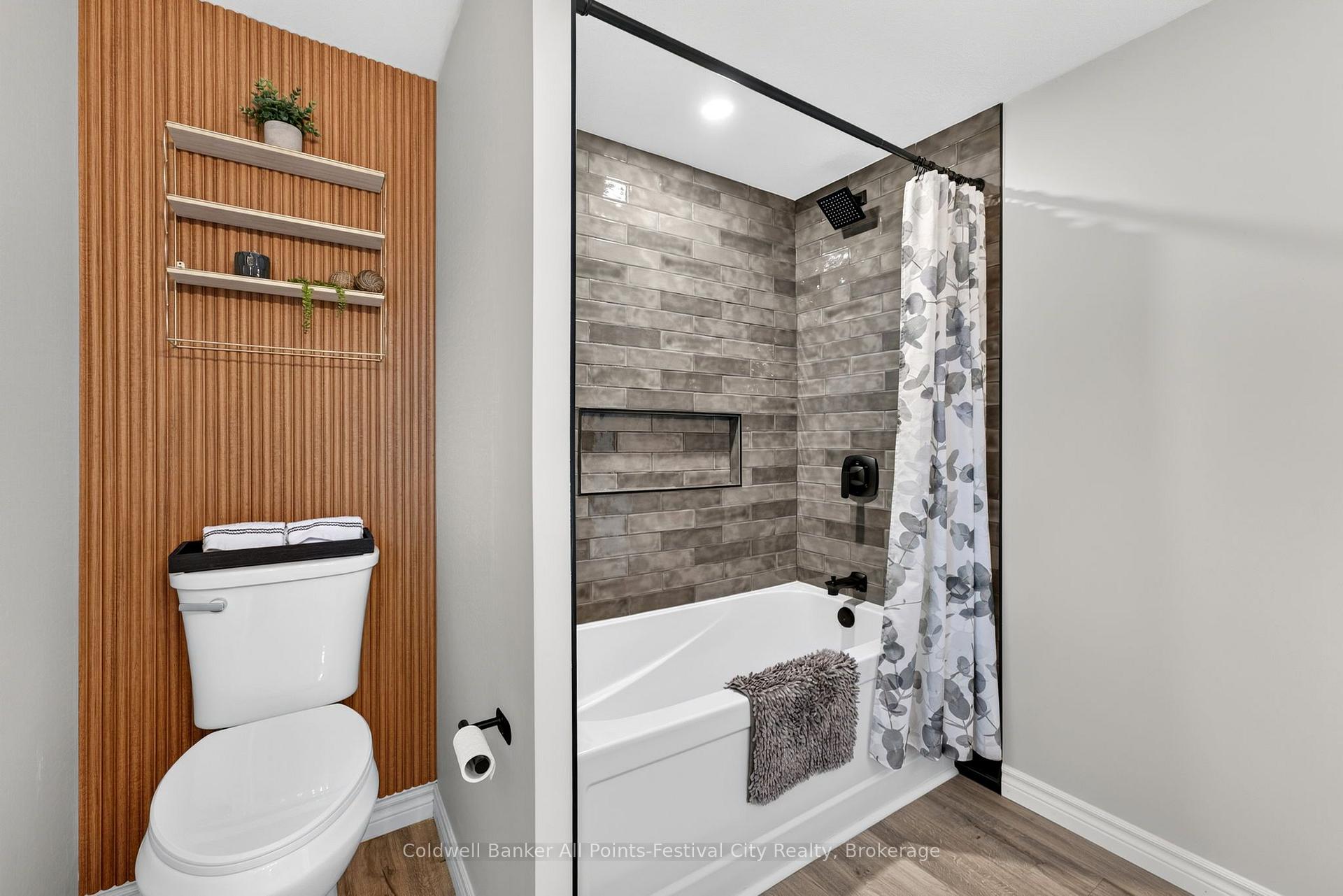 Photo 25 of 71 Cherekee Lane, Ashfield-Colborne-Wawanosh, Colborne — HOMEH