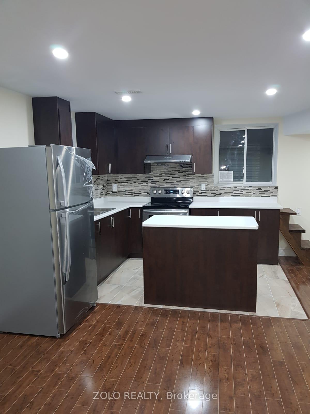 Photo 9 of 33 Hoxton Road, Brampton, Northwest Brampton — HOMEH