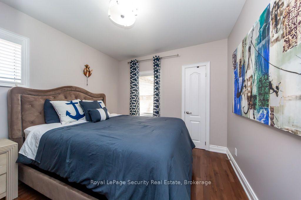 Photo 7 of 569 McRoberts Avenue, Toronto, Caledonia-Fairbank — HOMEH