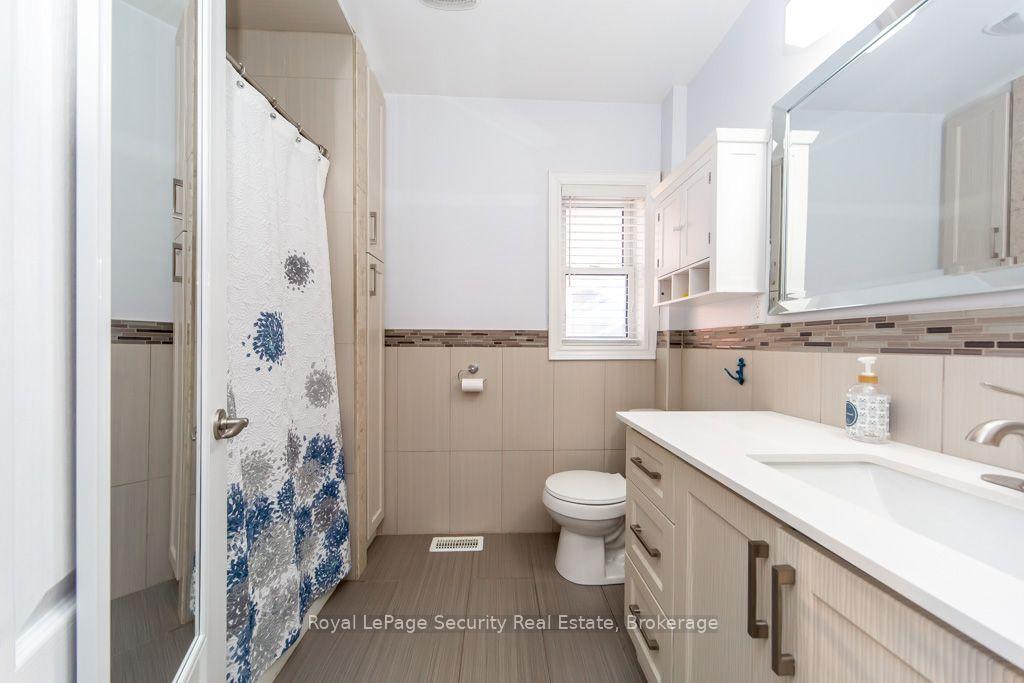Photo 9 of 569 McRoberts Avenue, Toronto, Caledonia-Fairbank — HOMEH