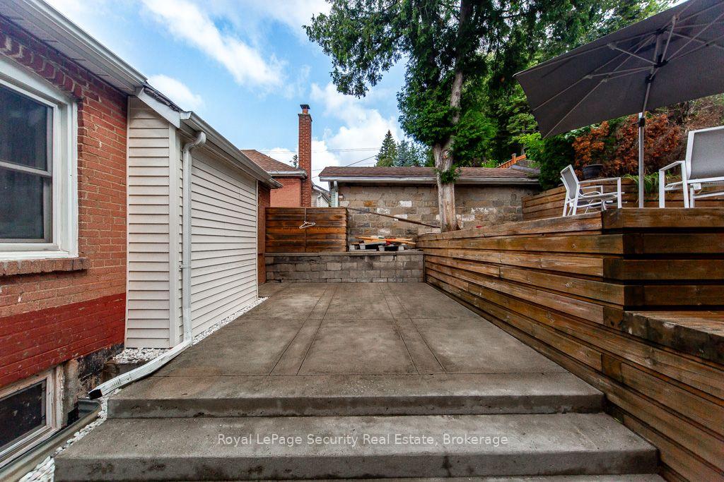 Photo 14 of 569 McRoberts Avenue, Toronto, Caledonia-Fairbank — HOMEH