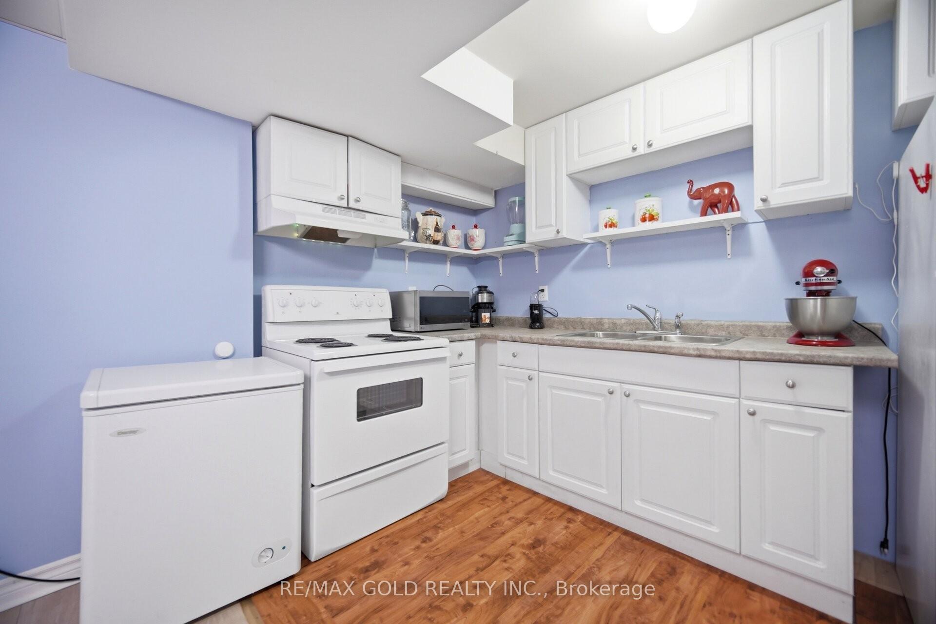 Photo 23 of 77 Trailside Walk, Brampton, Bramalea North Industrial — HOMEH