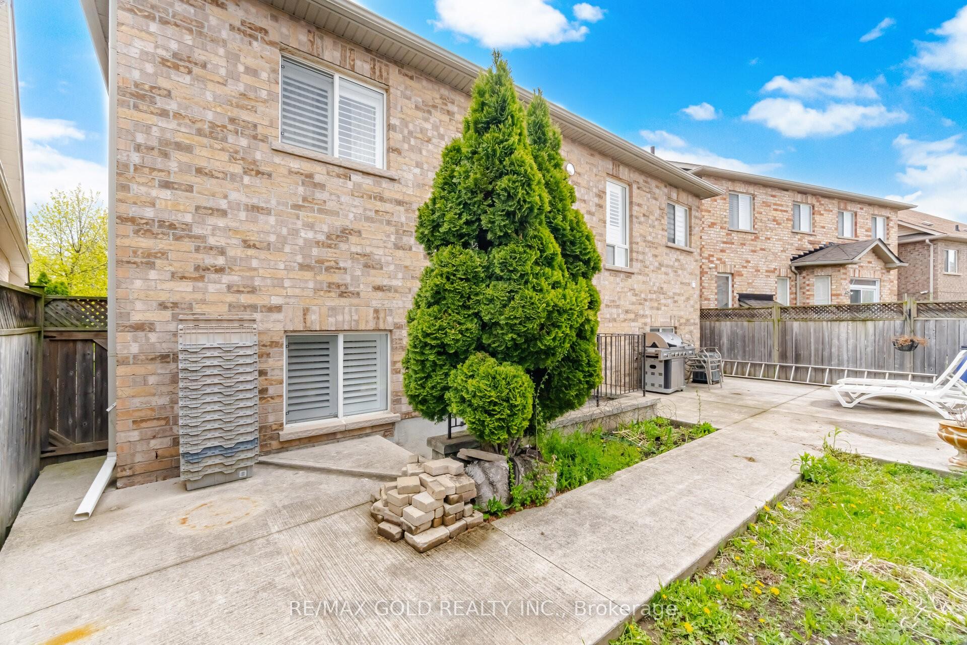 Photo 27 of 77 Trailside Walk, Brampton, Bramalea North Industrial — HOMEH