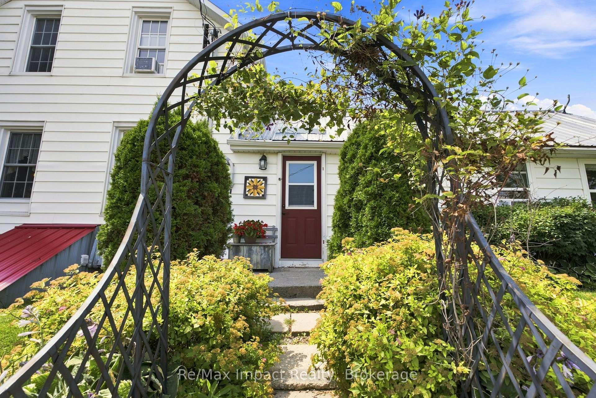 Photo 2 of 728 Larmer Line, Cavan Monaghan, Cavan Twp — HOMEH