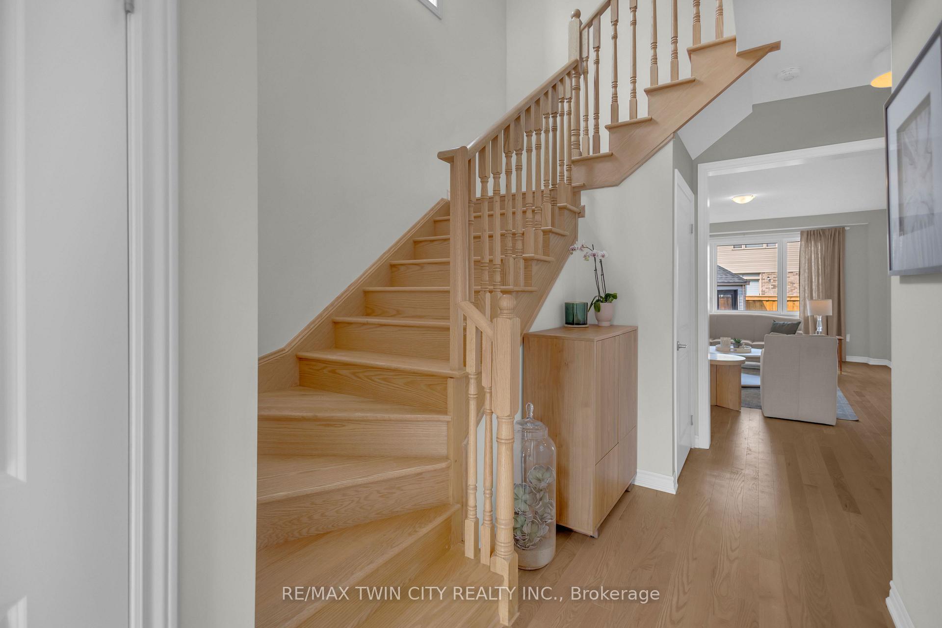 Photo 8 of 7 Mears Road, Brant, Paris — HOMEH