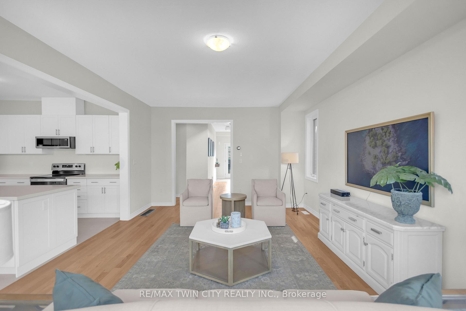 Photo 13 of 7 Mears Road, Brant, Paris — HOMEH