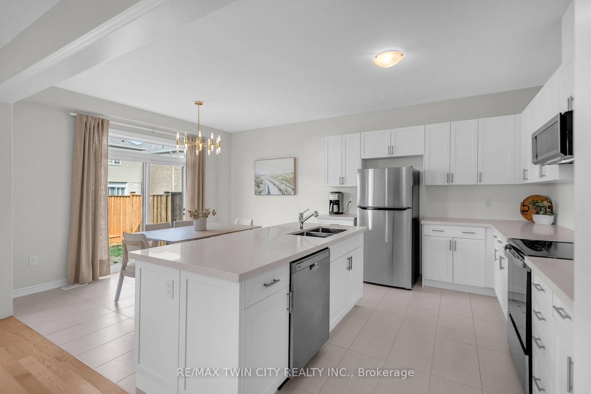 Photo 17 of 7 Mears Road, Brant, Paris — HOMEH