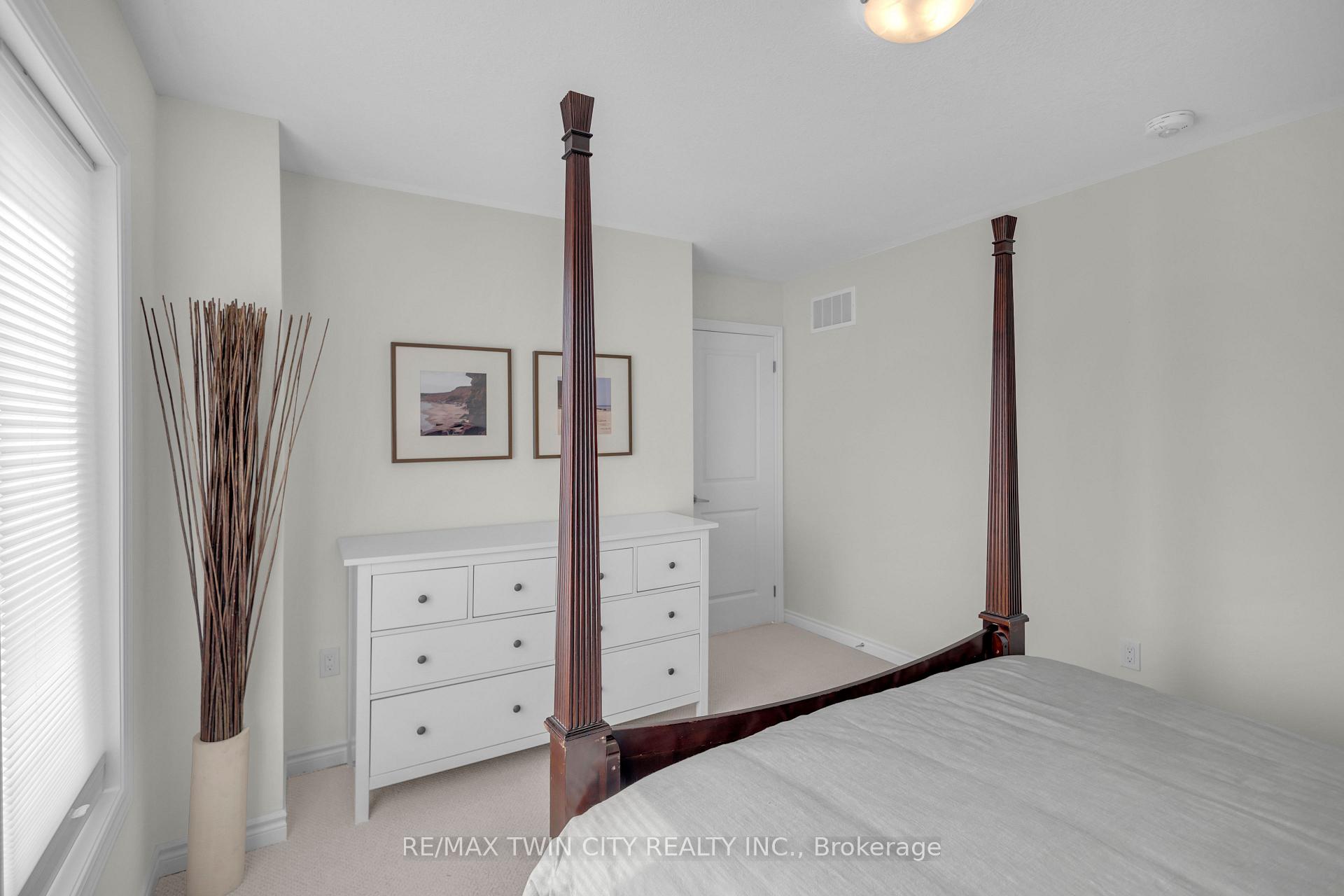 Photo 30 of 7 Mears Road, Brant, Paris — HOMEH