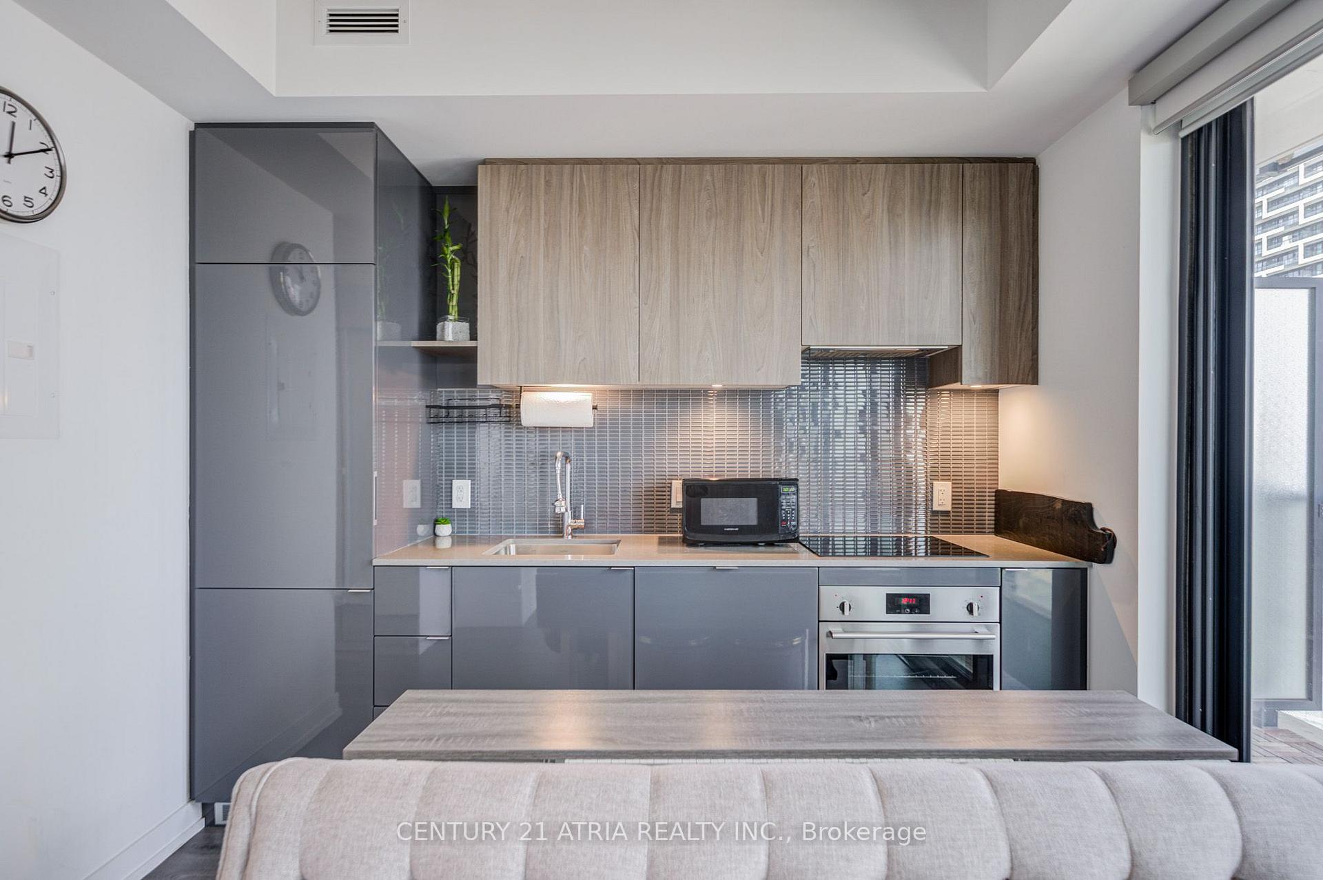 Photo 11 of Unit 1804, 161 Roehampton Avenue, Toronto, Mount Pleasant West — HOMEH