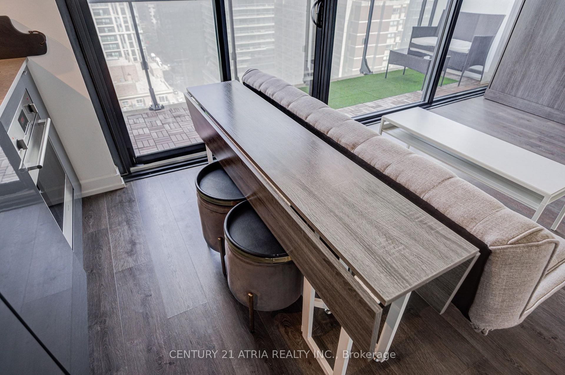 Photo 12 of Unit 1804, 161 Roehampton Avenue, Toronto, Mount Pleasant West — HOMEH