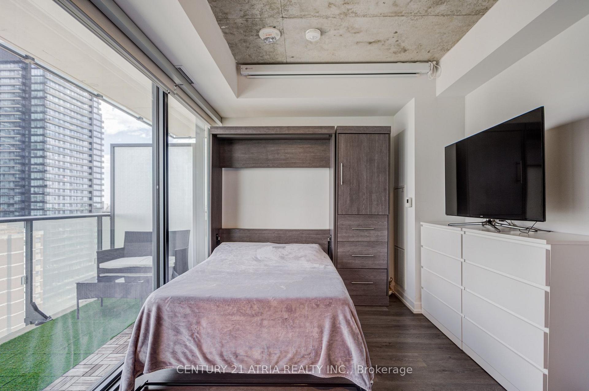Photo 13 of Unit 1804, 161 Roehampton Avenue, Toronto, Mount Pleasant West — HOMEH