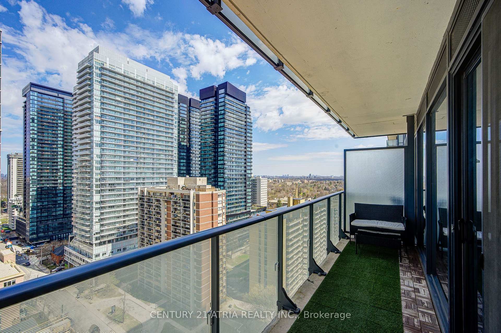 Photo 17 of Unit 1804, 161 Roehampton Avenue, Toronto, Mount Pleasant West — HOMEH