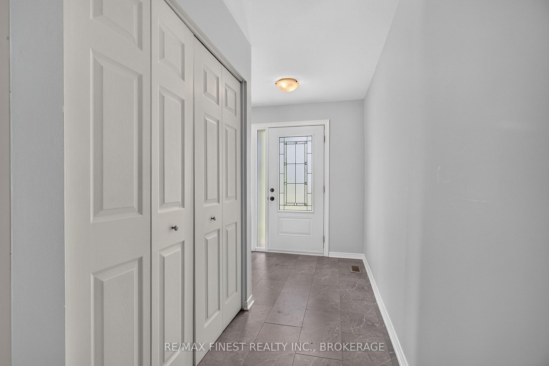 Photo 5 of 881 Ludgate Crescent, Kingston, South of Taylor-Kidd Blvd — HOMEH