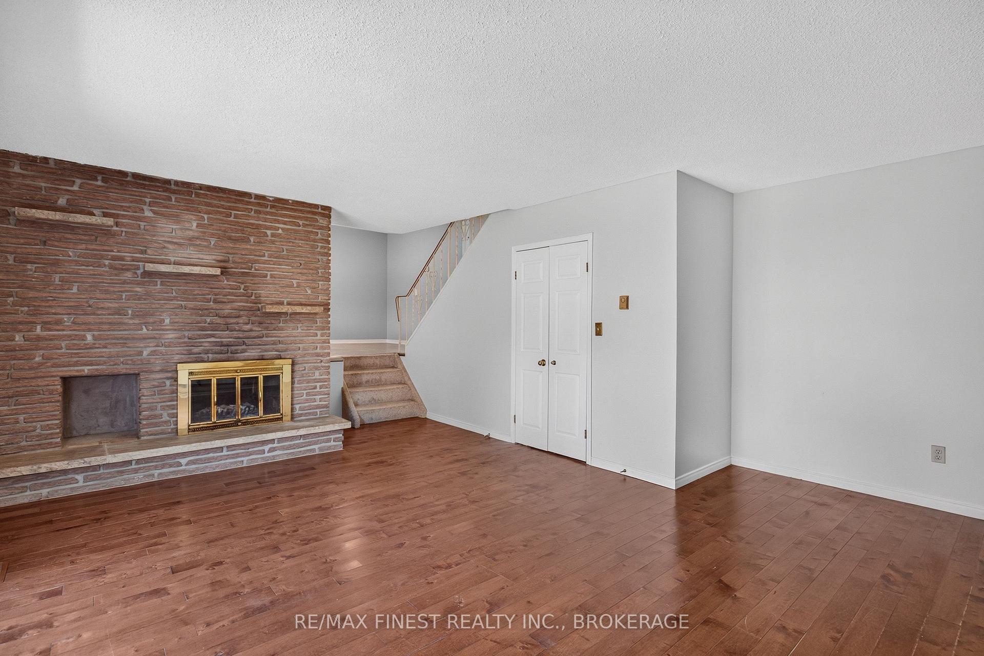 Photo 23 of 881 Ludgate Crescent, Kingston, South of Taylor-Kidd Blvd — HOMEH