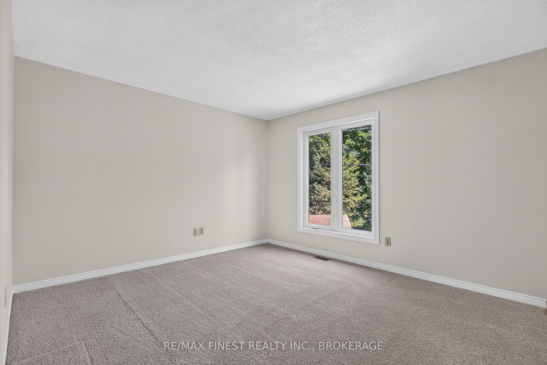 Photo 27 of 881 Ludgate Crescent, Kingston, South of Taylor-Kidd Blvd — HOMEH