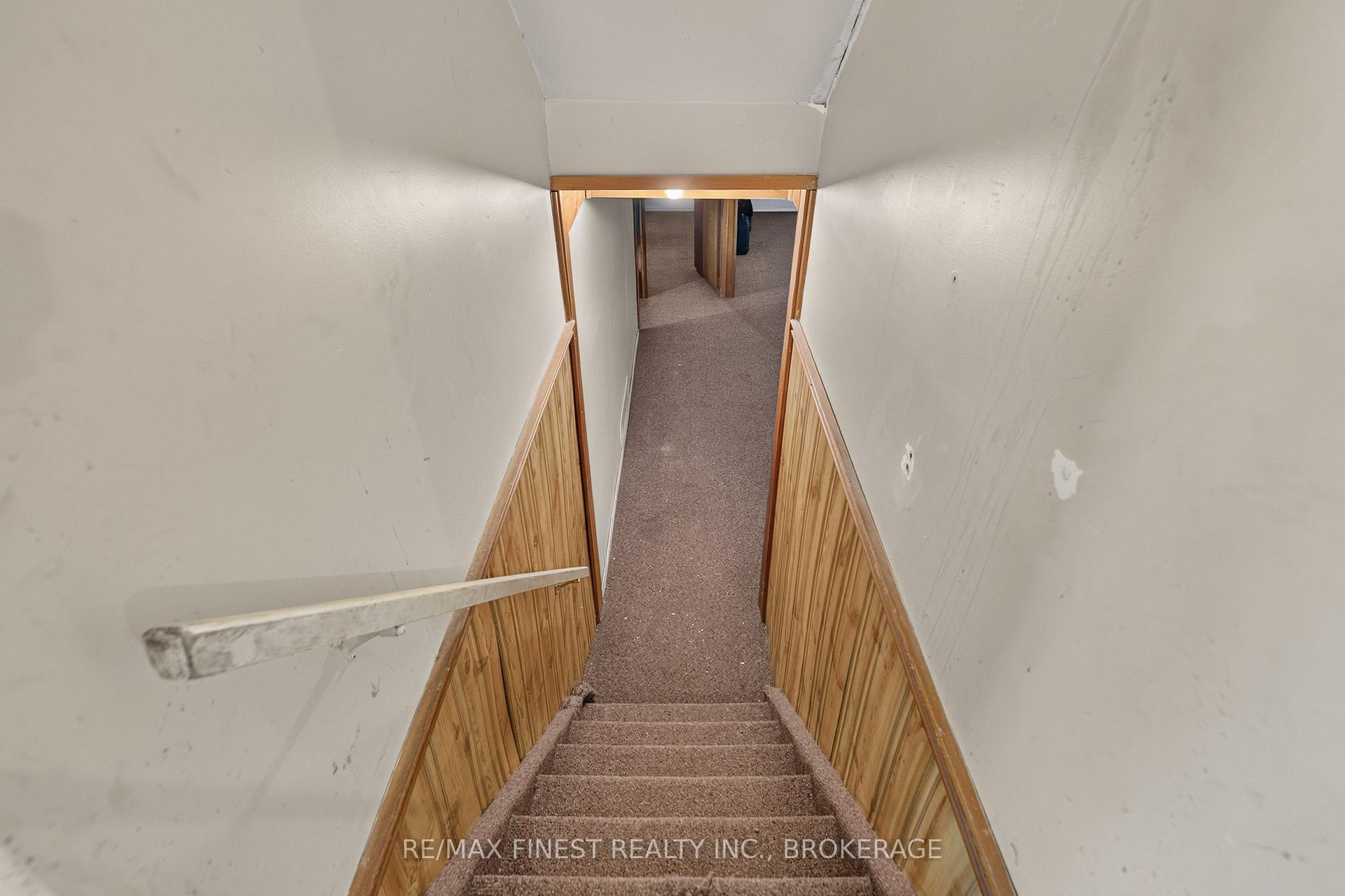 Photo 40 of 881 Ludgate Crescent, Kingston, South of Taylor-Kidd Blvd — HOMEH