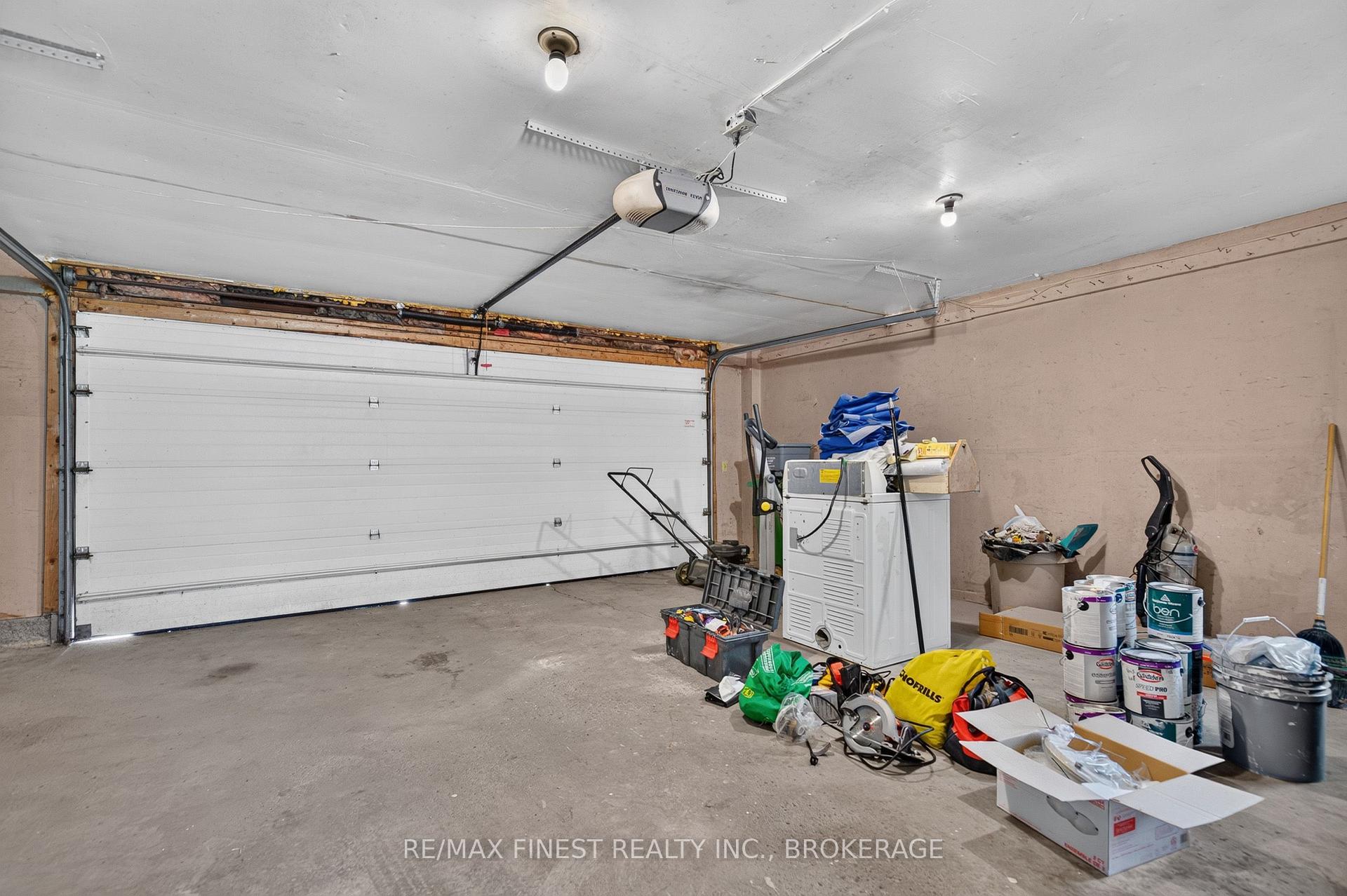 Photo 44 of 881 Ludgate Crescent, Kingston, South of Taylor-Kidd Blvd — HOMEH