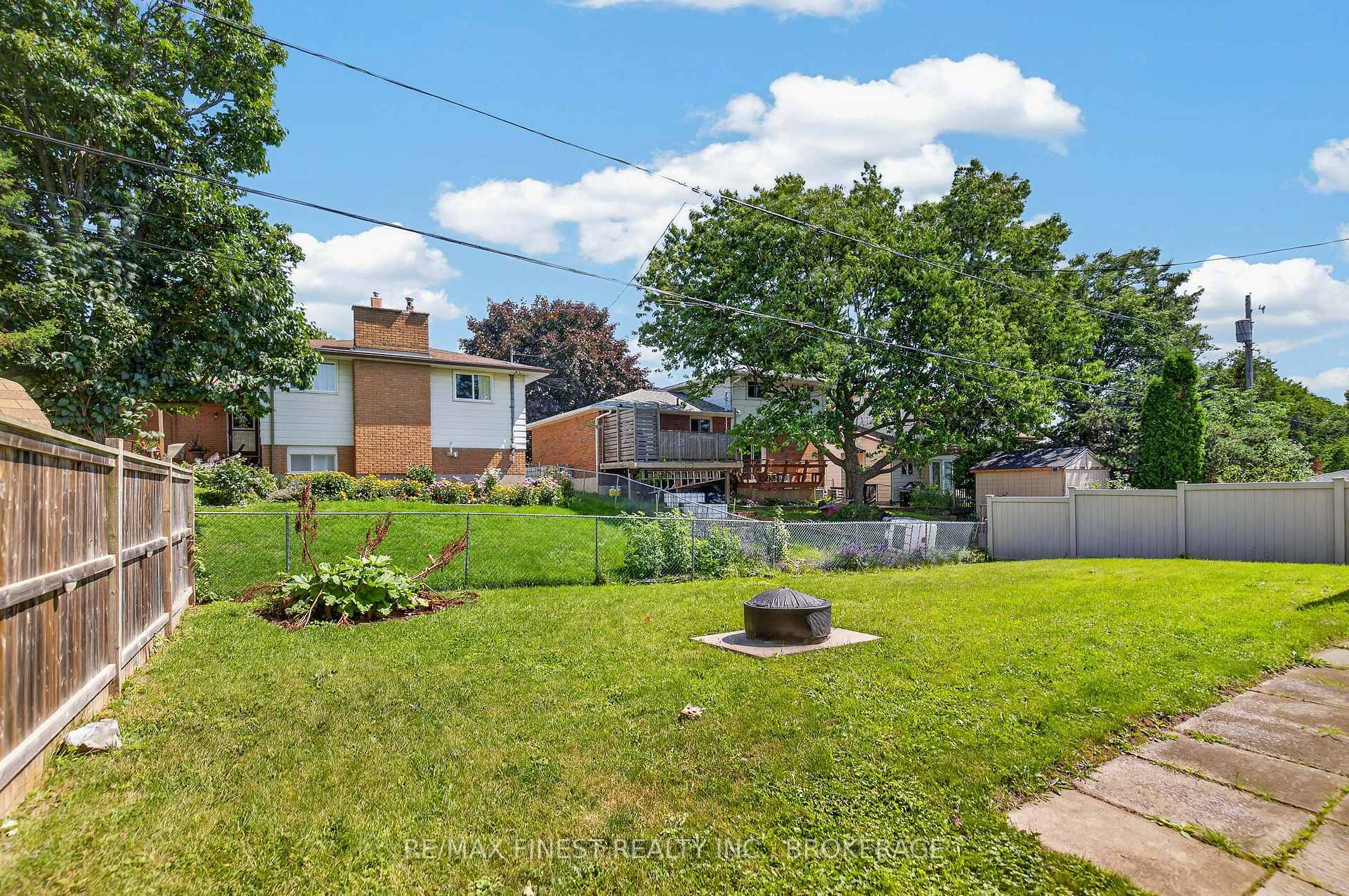 Photo 50 of 881 Ludgate Crescent, Kingston, South of Taylor-Kidd Blvd — HOMEH
