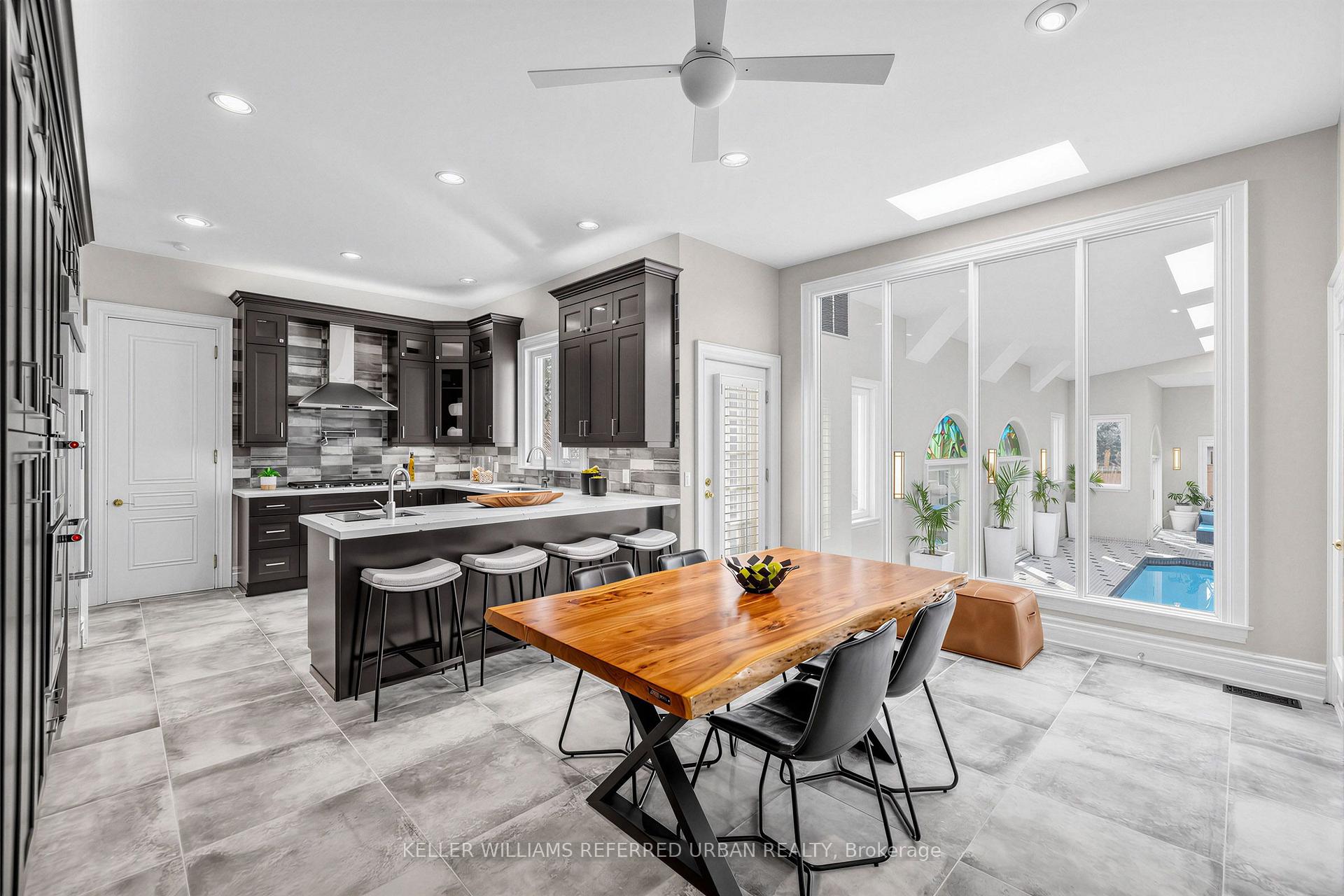 Photo 10 of 48 Johnson Street, Markham, Thornhill — HOMEH