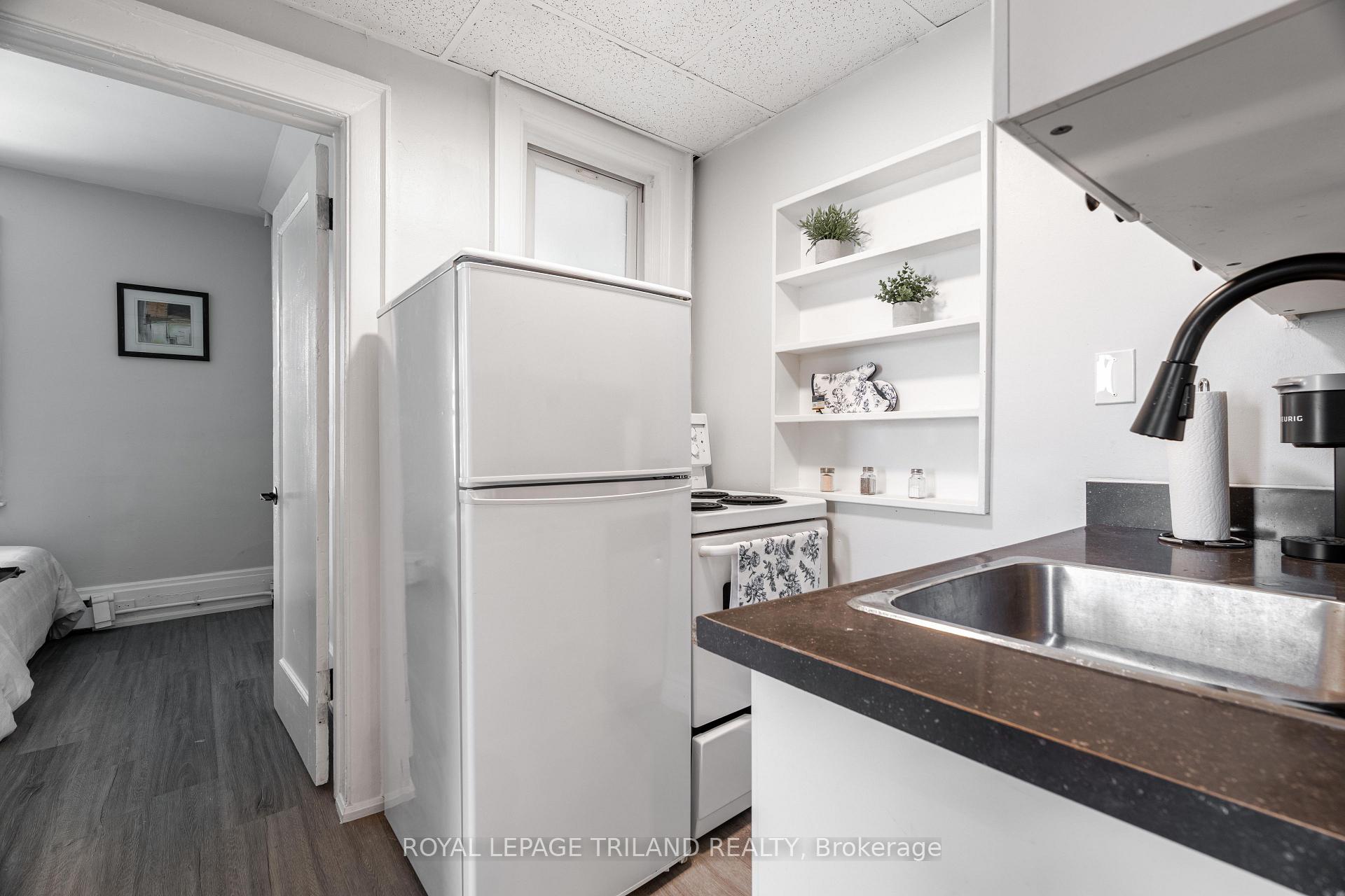 Photo 4 of Unit 8, 425 Mckenzie Avenue, London, South F — HOMEH