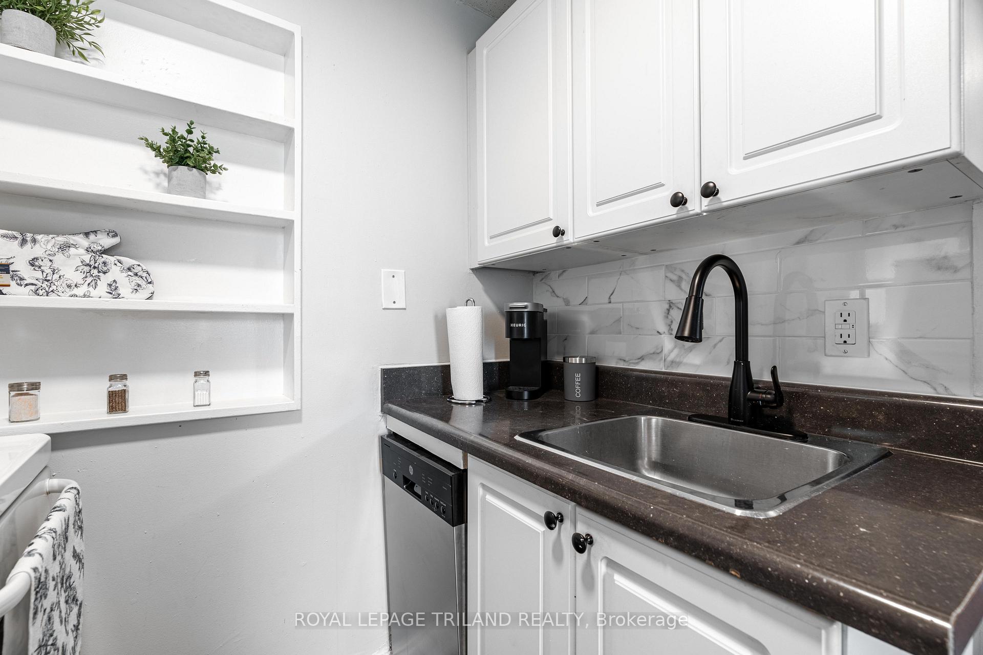 Photo 9 of Unit 8, 425 Mckenzie Avenue, London, South F — HOMEH