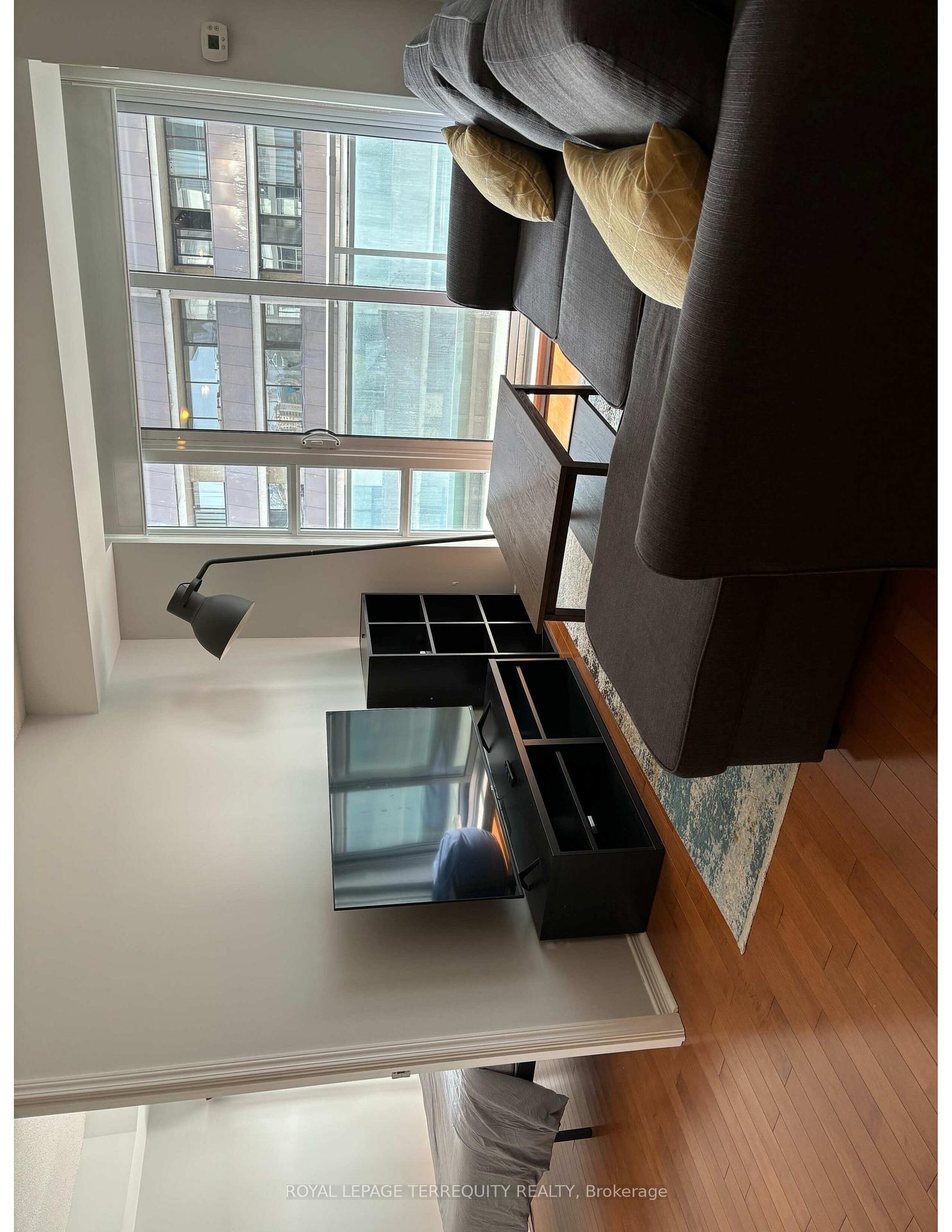 Photo 6 of Unit 1011, 736 Spadina Avenue, Toronto, University — HOMEH