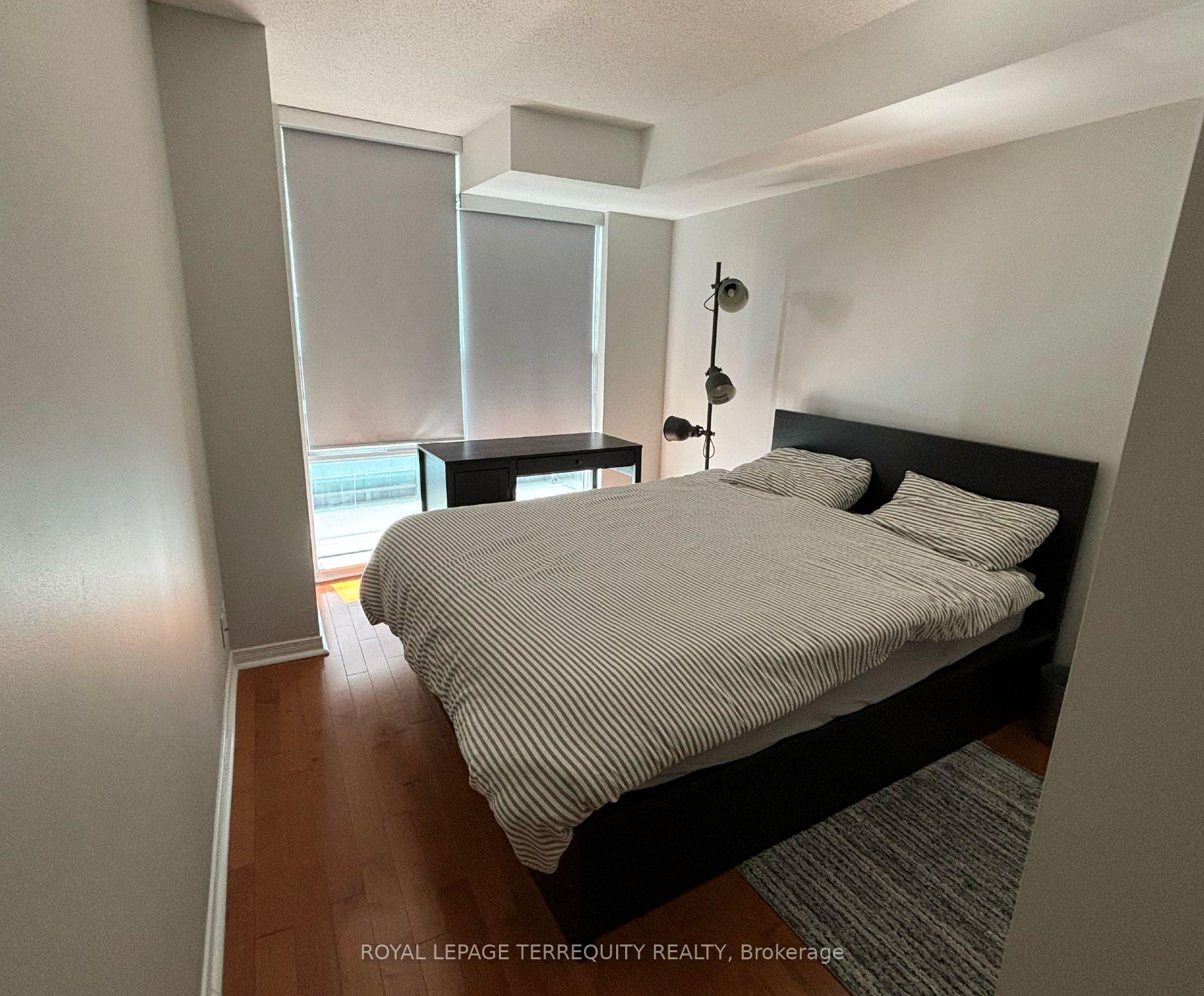 Photo 8 of Unit 1011, 736 Spadina Avenue, Toronto, University — HOMEH