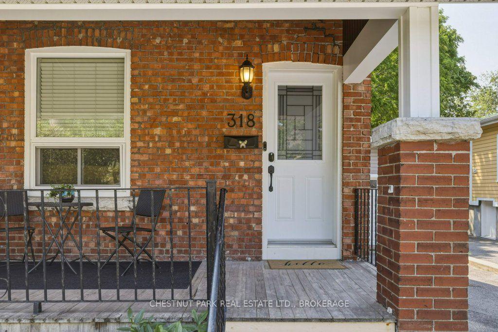 Photo 2 of 318 York Street, Kingston, East of Sir John A. Blvd — HOMEH