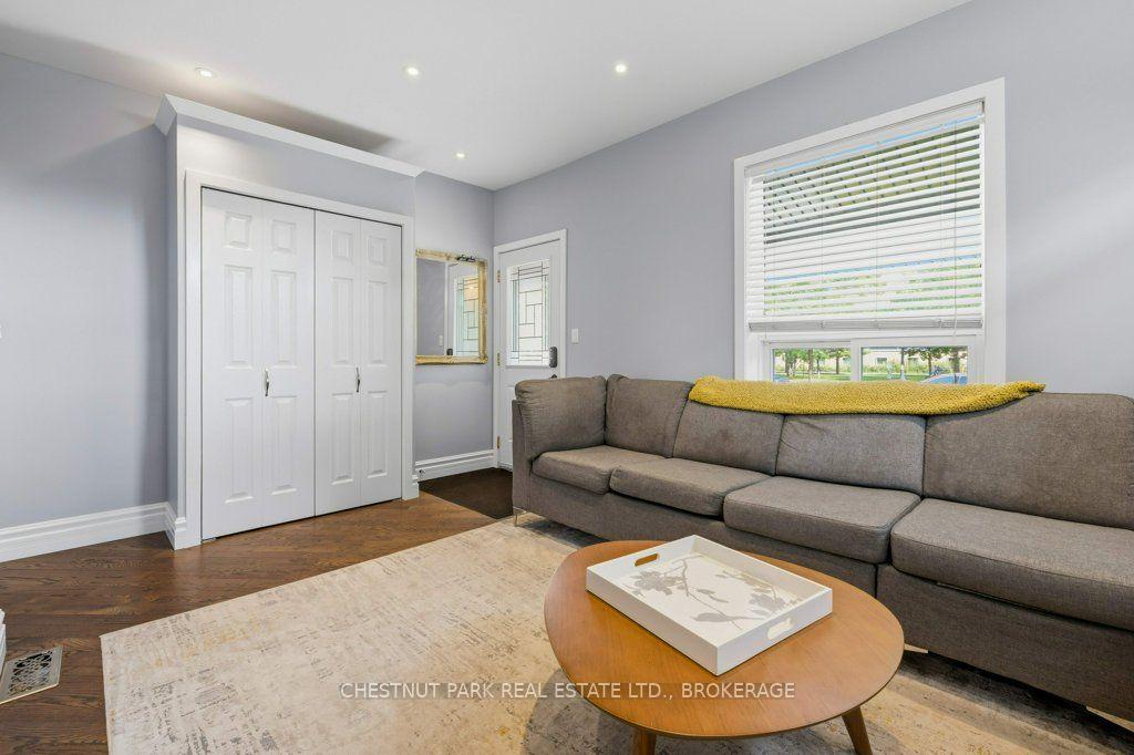 Photo 3 of 318 York Street, Kingston, East of Sir John A. Blvd — HOMEH