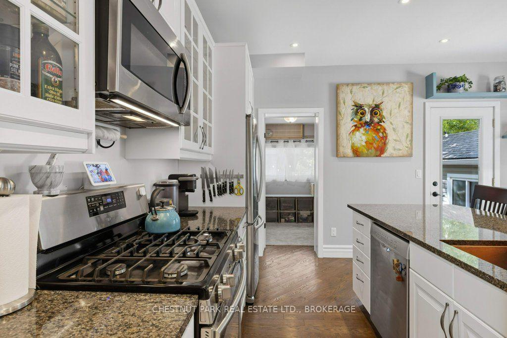 Photo 9 of 318 York Street, Kingston, East of Sir John A. Blvd — HOMEH