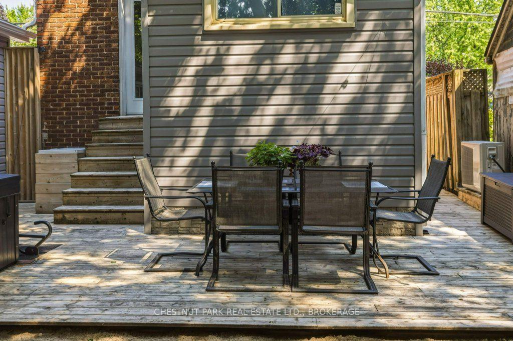 Photo 35 of 318 York Street, Kingston, East of Sir John A. Blvd — HOMEH
