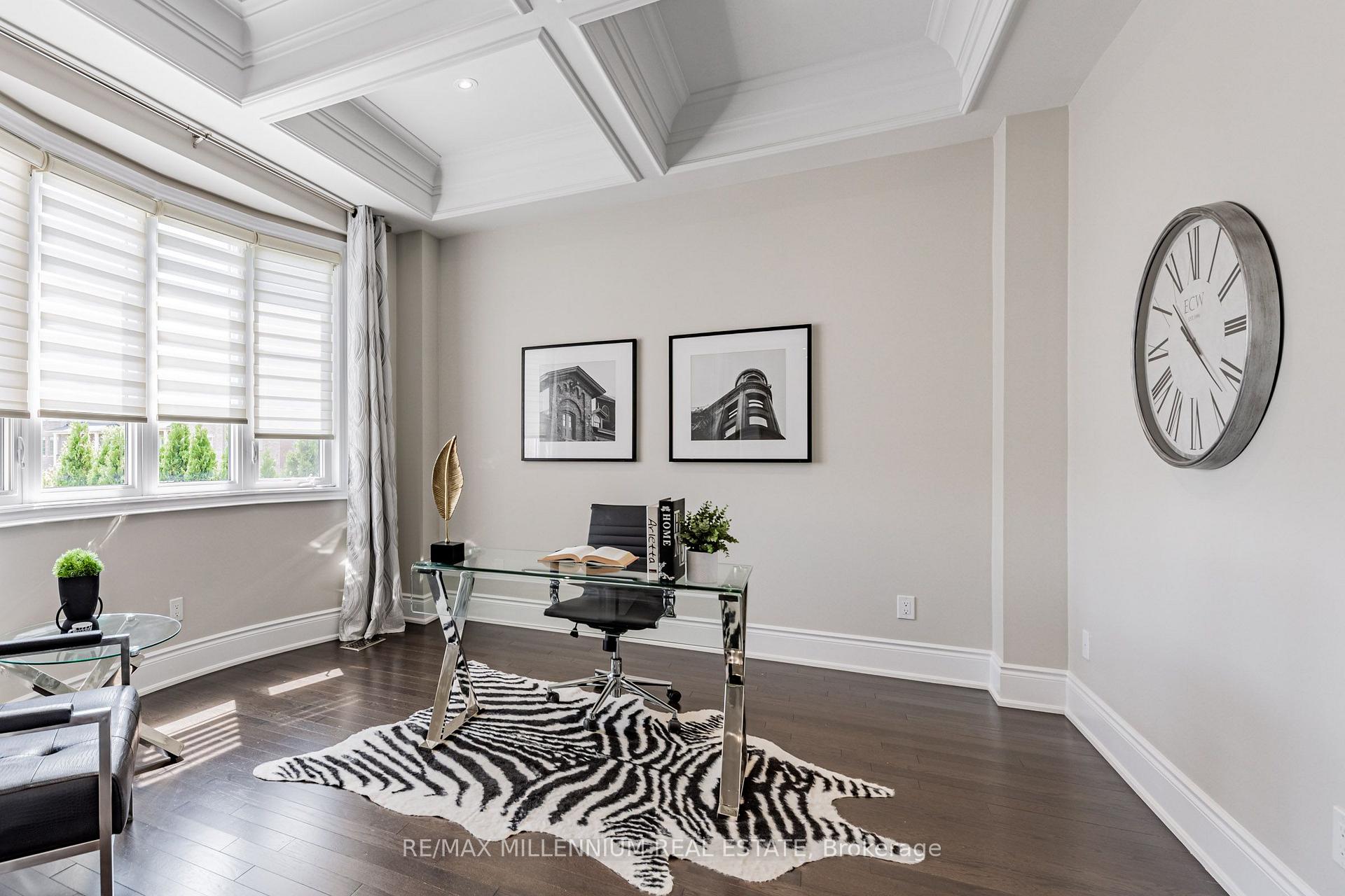 Photo 3 of 175 Woodgate Pines Drive, Vaughan, Kleinburg — HOMEH