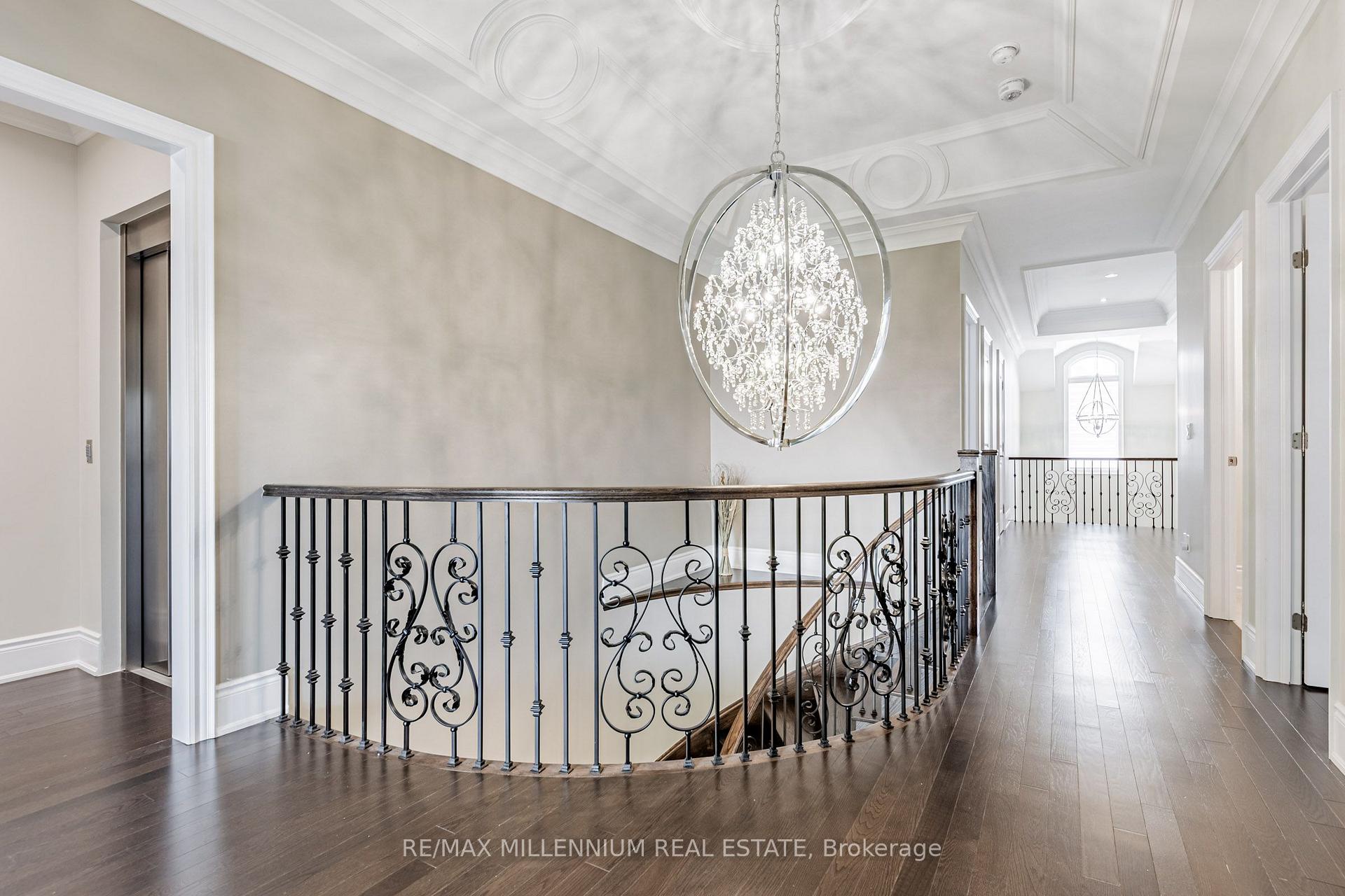 Photo 7 of 175 Woodgate Pines Drive, Vaughan, Kleinburg — HOMEH