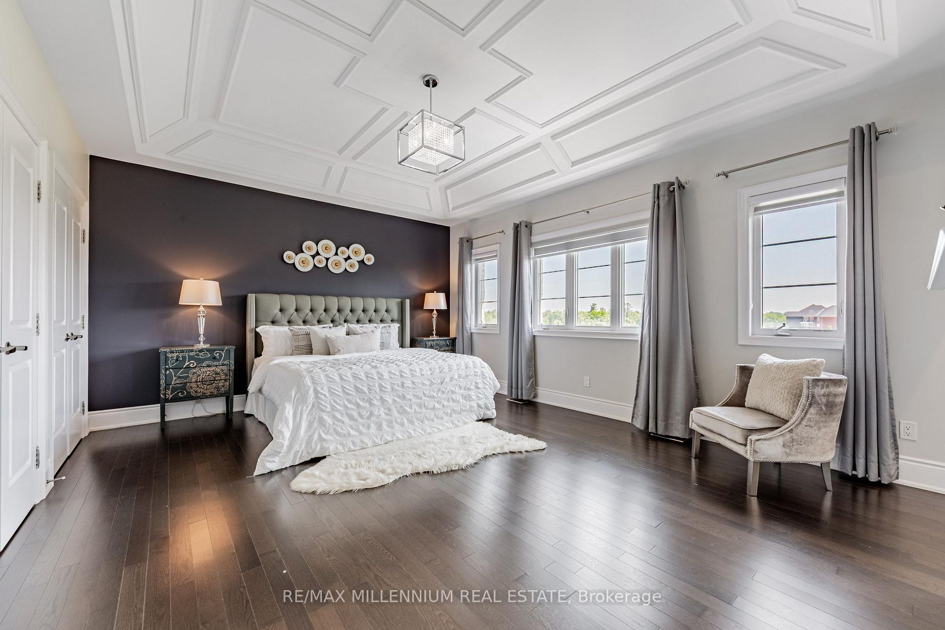 Photo 15 of 175 Woodgate Pines Drive, Vaughan, Kleinburg — HOMEH