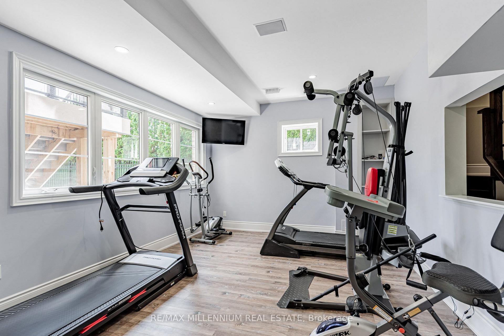 Photo 25 of 175 Woodgate Pines Drive, Vaughan, Kleinburg — HOMEH