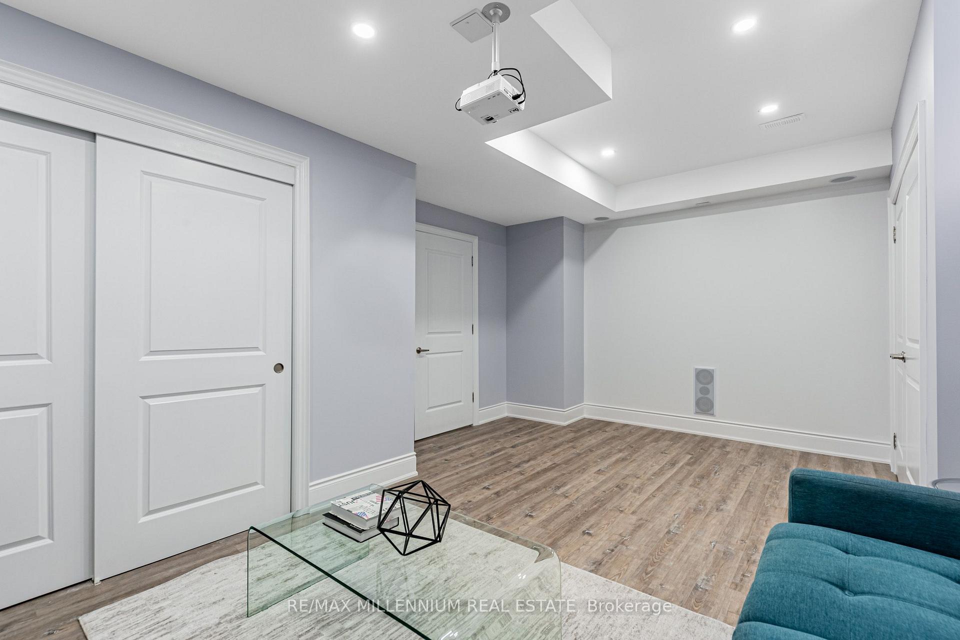 Photo 29 of 175 Woodgate Pines Drive, Vaughan, Kleinburg — HOMEH
