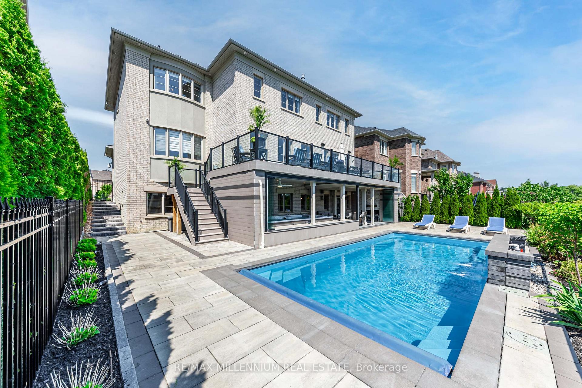 Photo 36 of 175 Woodgate Pines Drive, Vaughan, Kleinburg — HOMEH