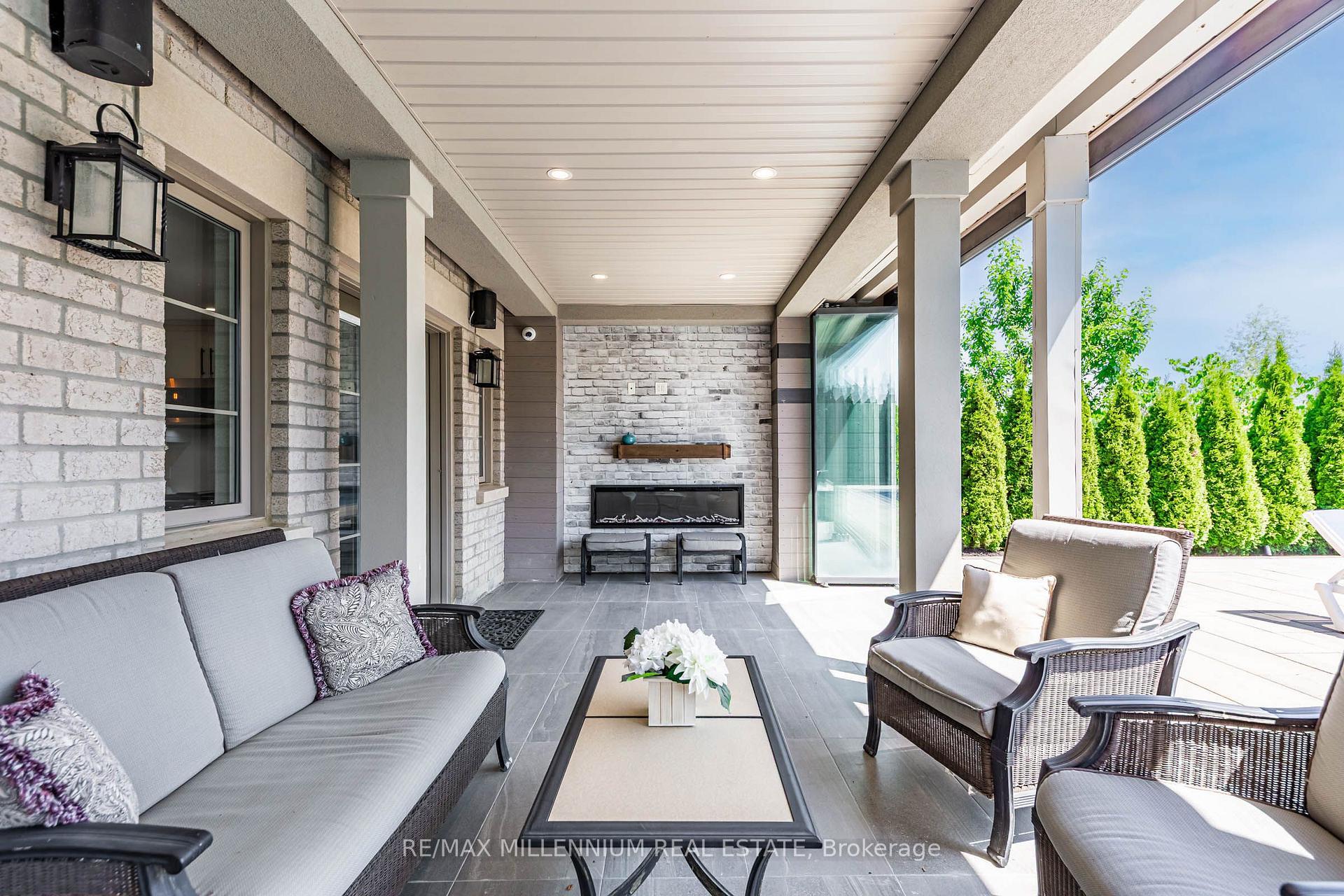 Photo 37 of 175 Woodgate Pines Drive, Vaughan, Kleinburg — HOMEH