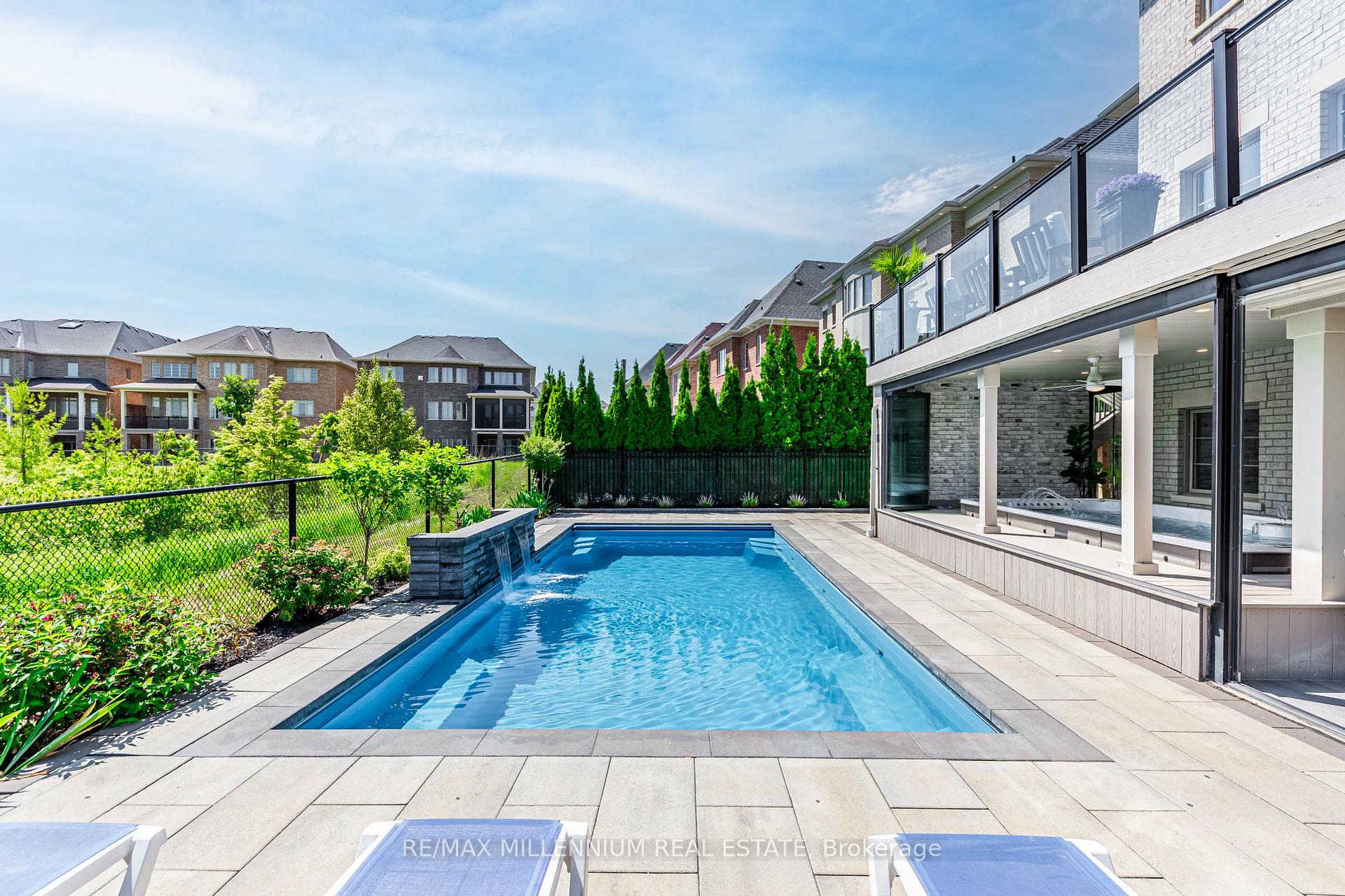 Photo 43 of 175 Woodgate Pines Drive, Vaughan, Kleinburg — HOMEH