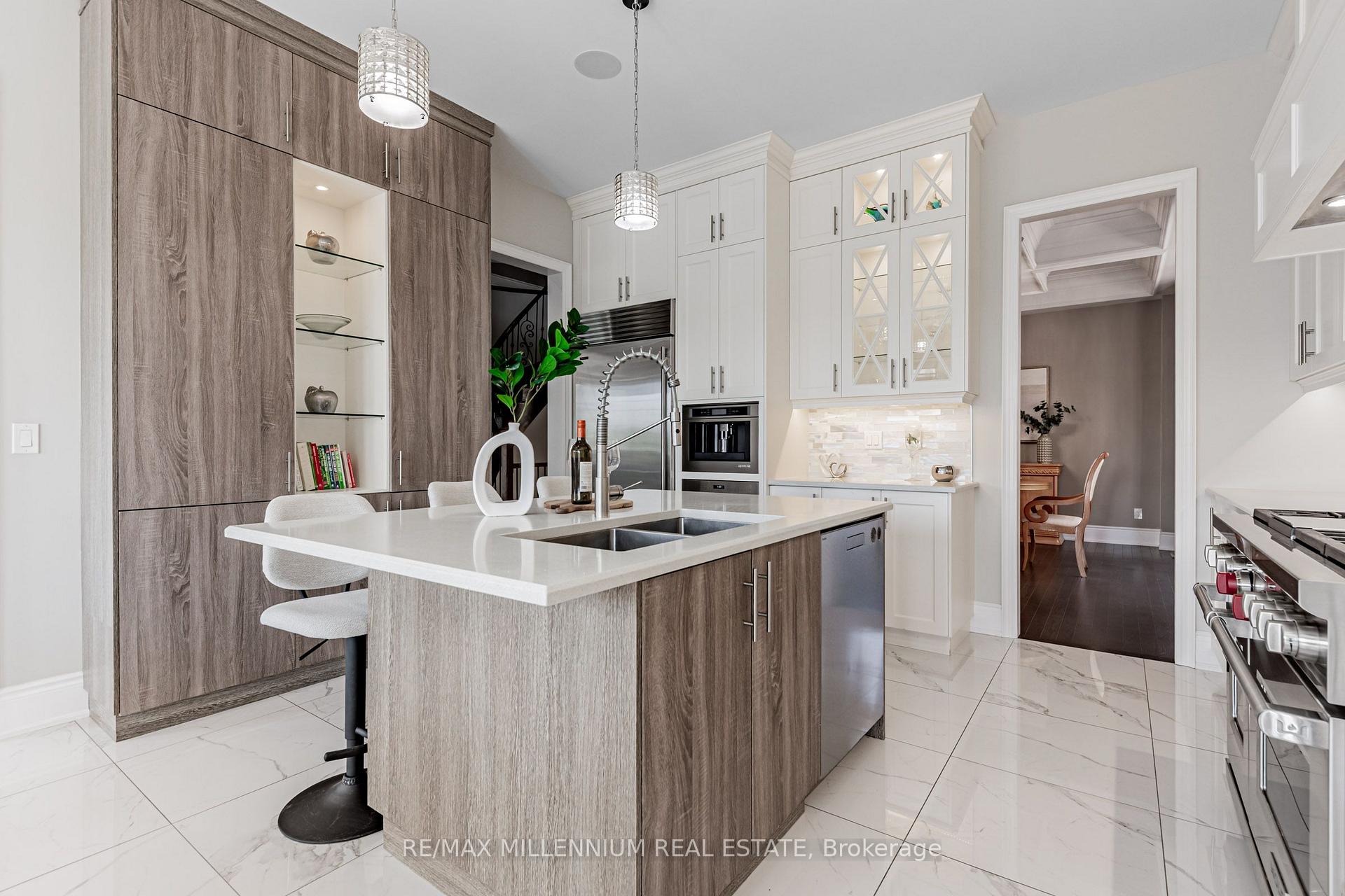 Photo 48 of 175 Woodgate Pines Drive, Vaughan, Kleinburg — HOMEH
