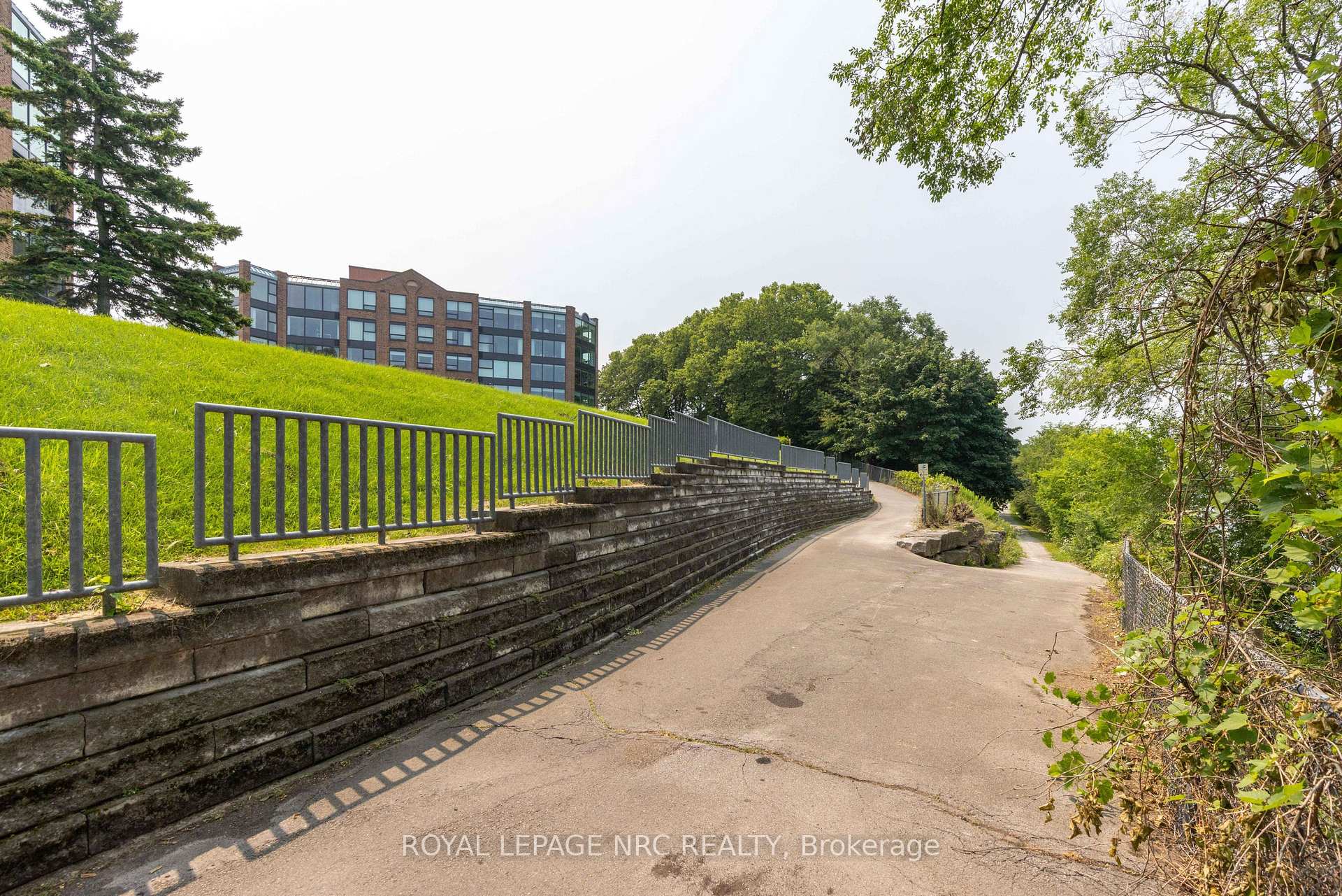 Photo 41 of Unit 2203, 701 Geneva Street, St. Catharines, Lakeshore — HOMEH
