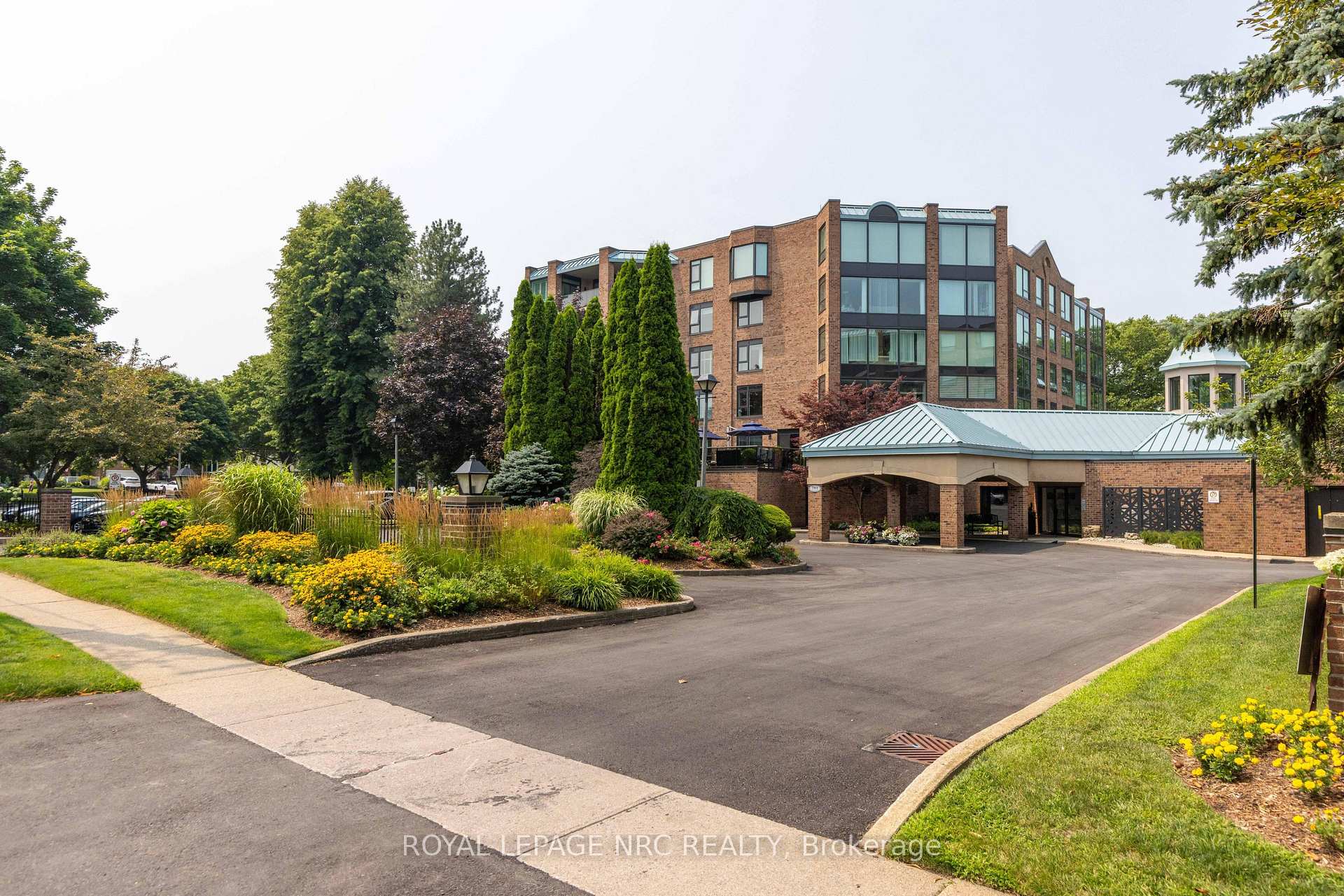 Photo 48 of Unit 2203, 701 Geneva Street, St. Catharines, Lakeshore — HOMEH
