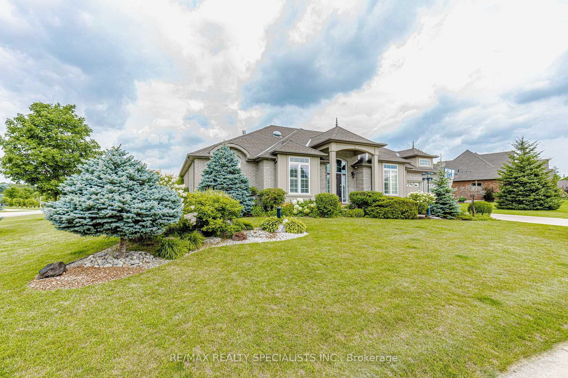 Photo 4 of 7 Snyder Court, Norwich, Burgessville — HOMEH