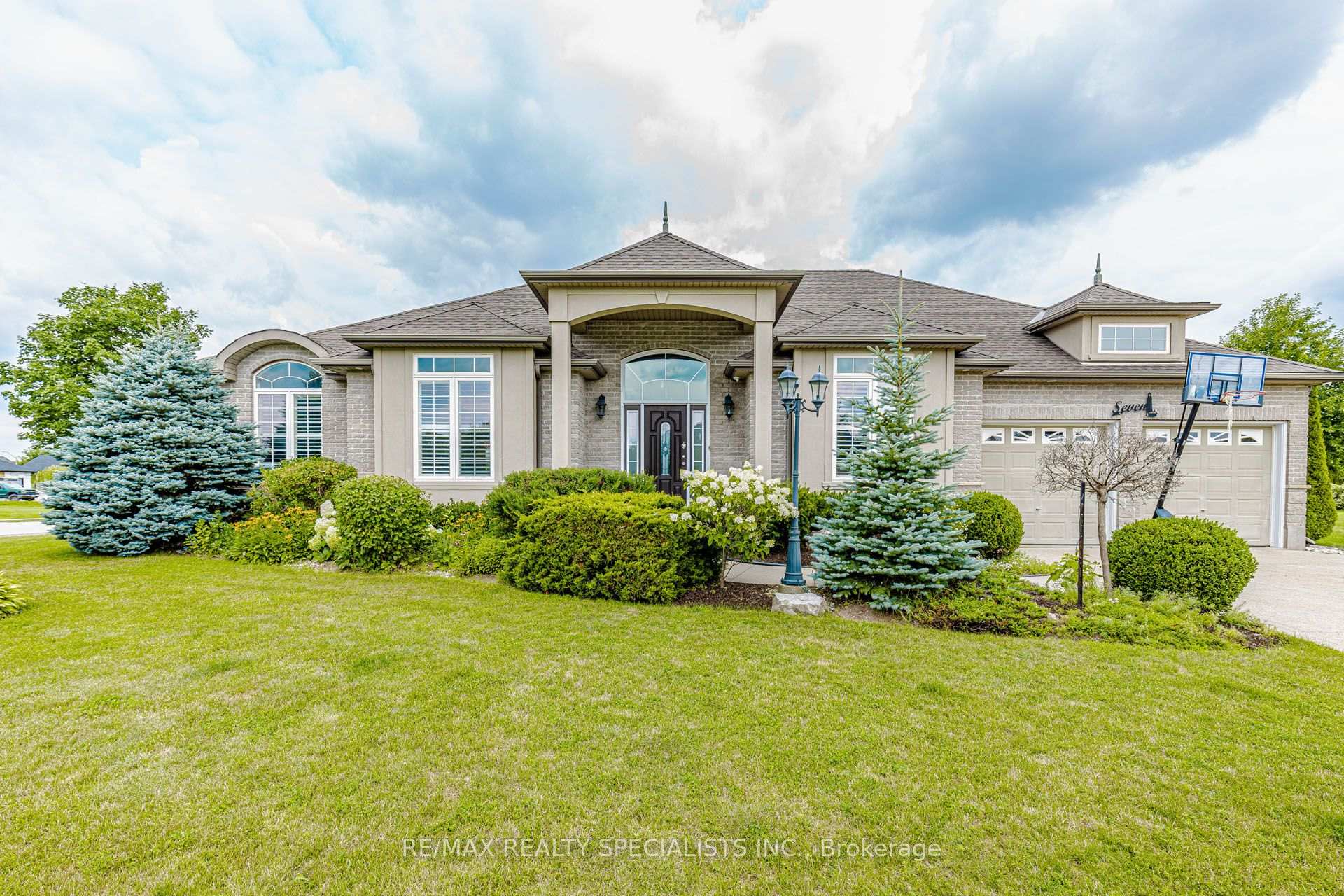 Photo 5 of 7 Snyder Court, Norwich, Burgessville — HOMEH
