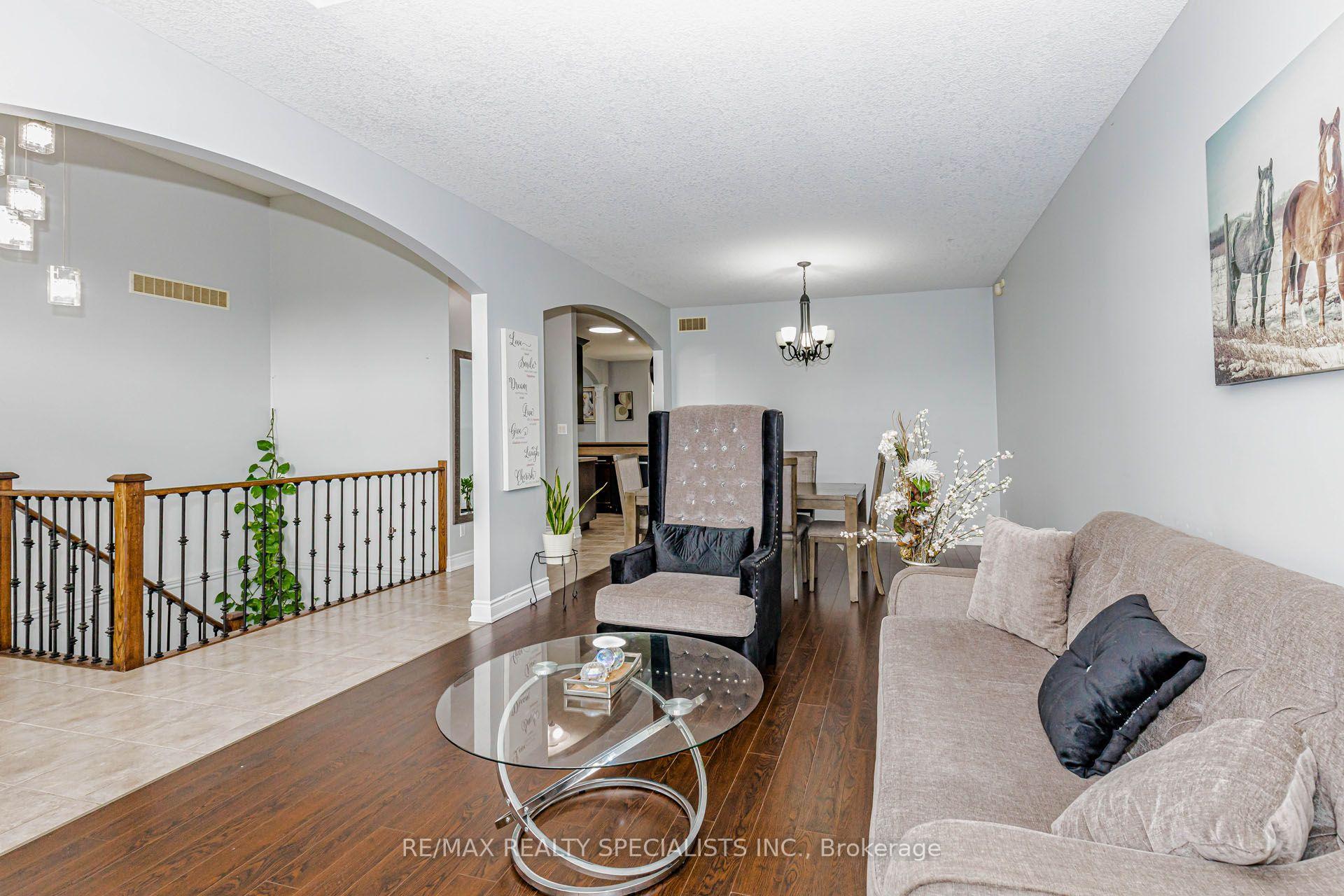 Photo 19 of 7 Snyder Court, Norwich, Burgessville — HOMEH