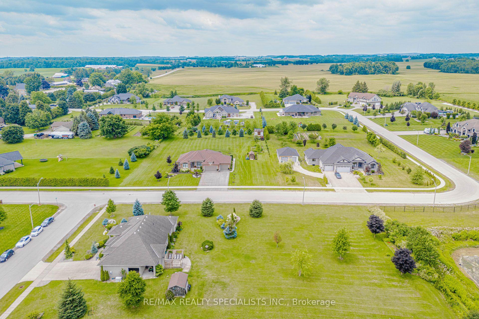 Photo 42 of 7 Snyder Court, Norwich, Burgessville — HOMEH