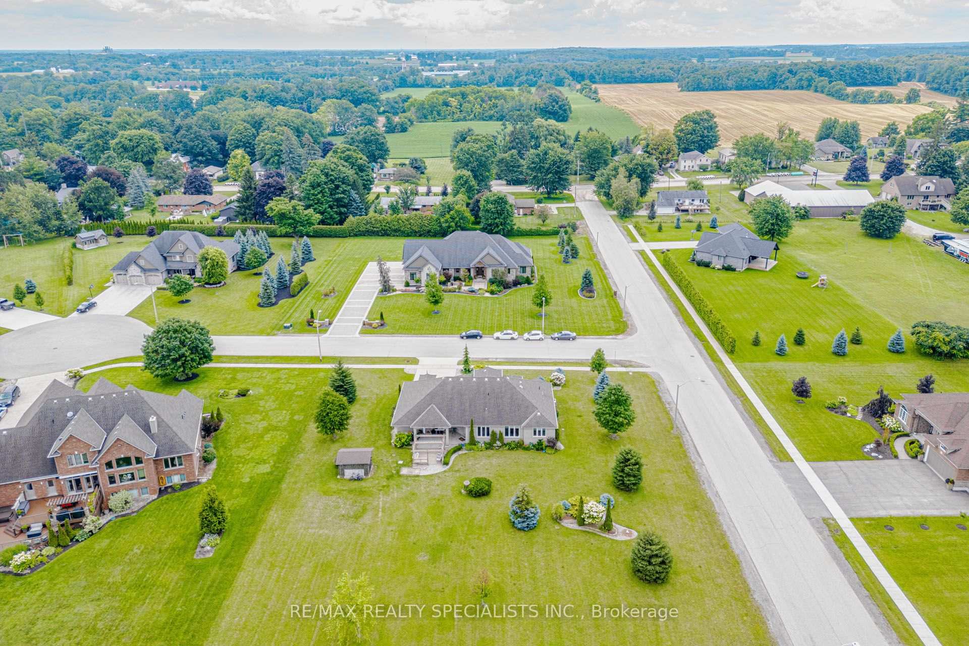 Photo 47 of 7 Snyder Court, Norwich, Burgessville — HOMEH